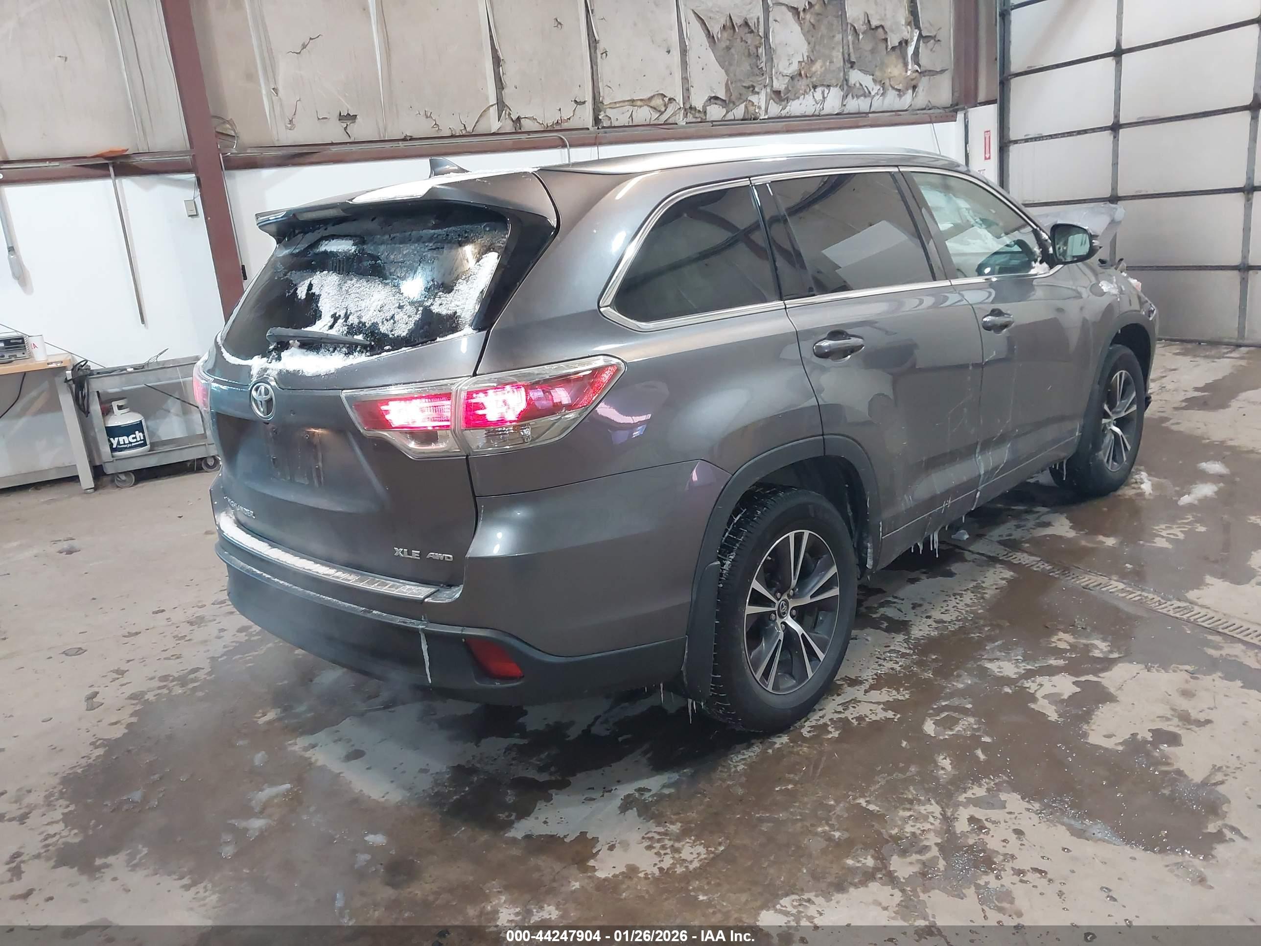 TOYOTA HIGHLANDER image 4