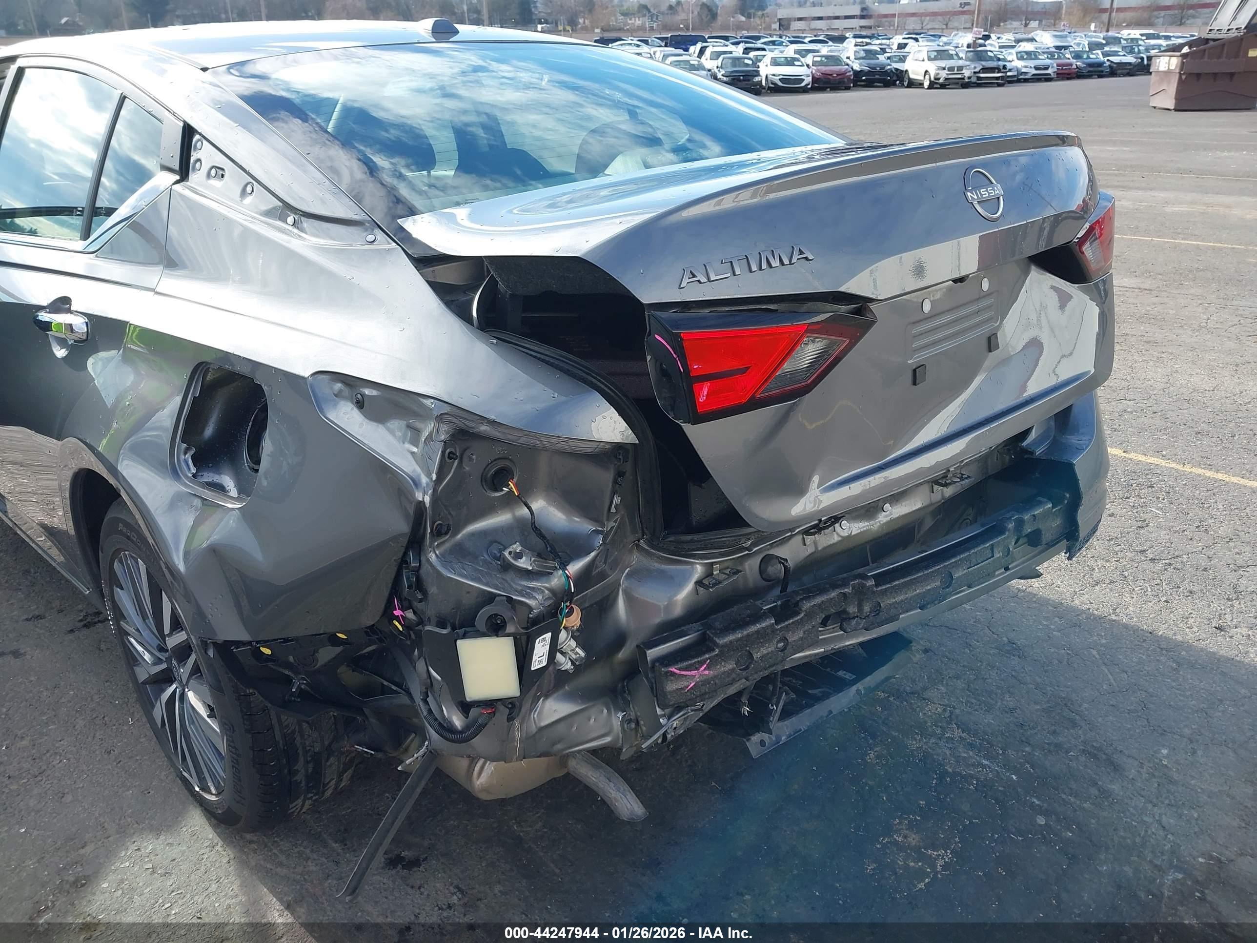 NISSAN ALTIMA image 6