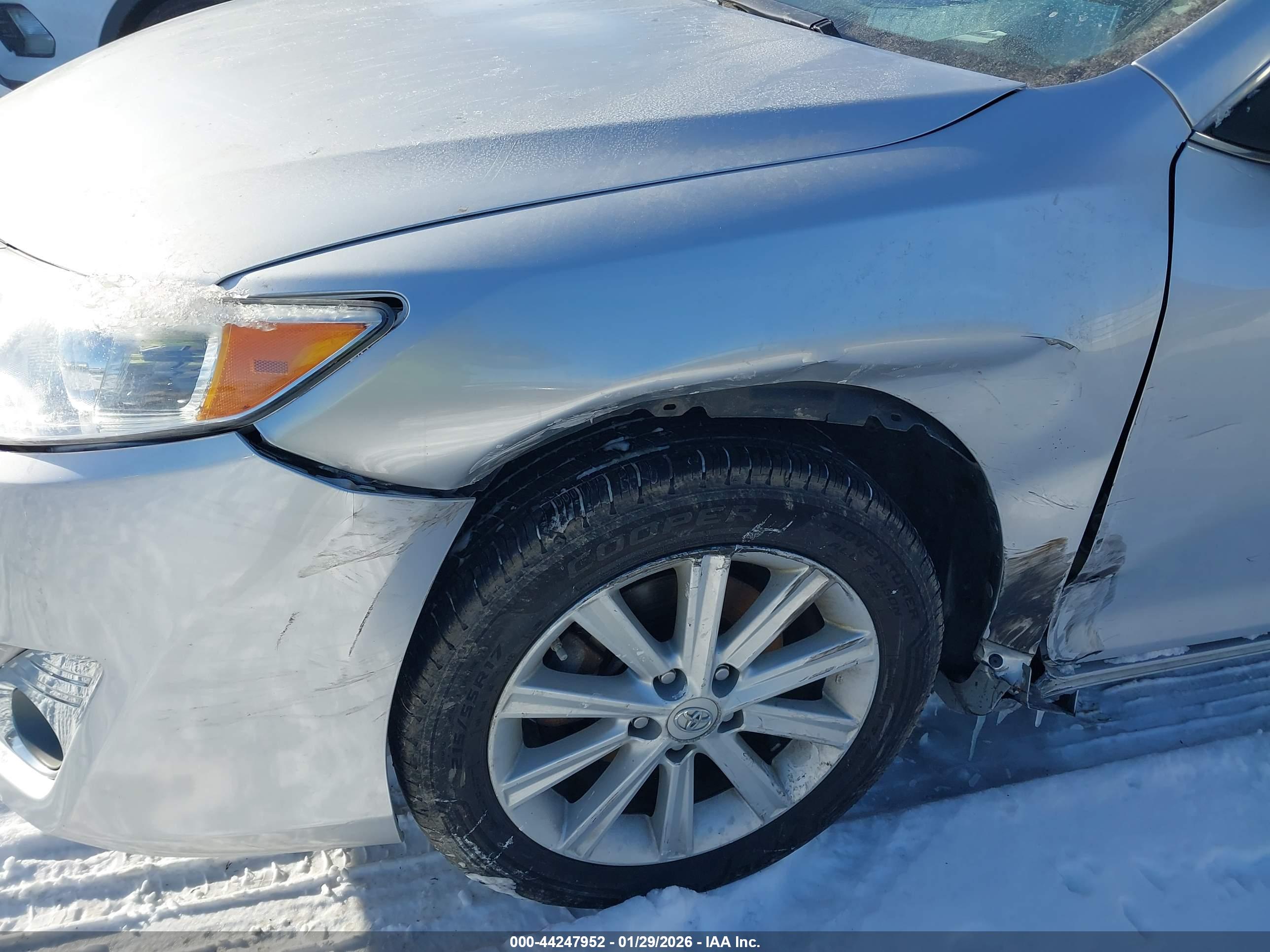 TOYOTA CAMRY image 6