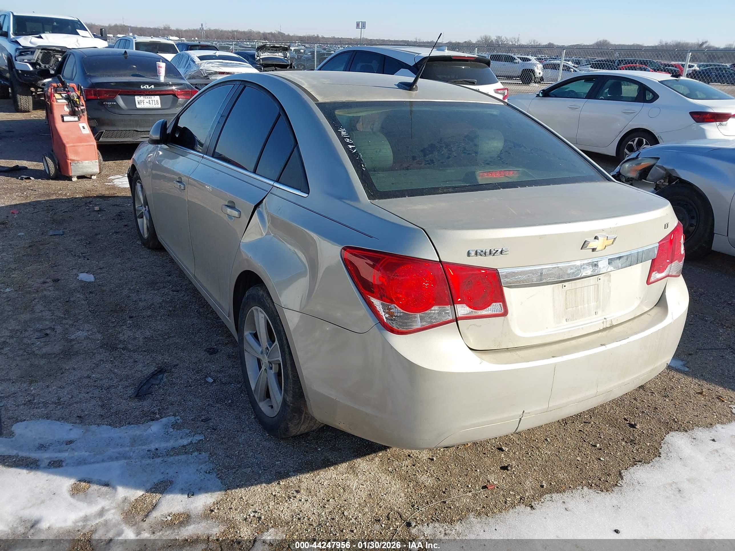 CHEVROLET CRUZE image 3