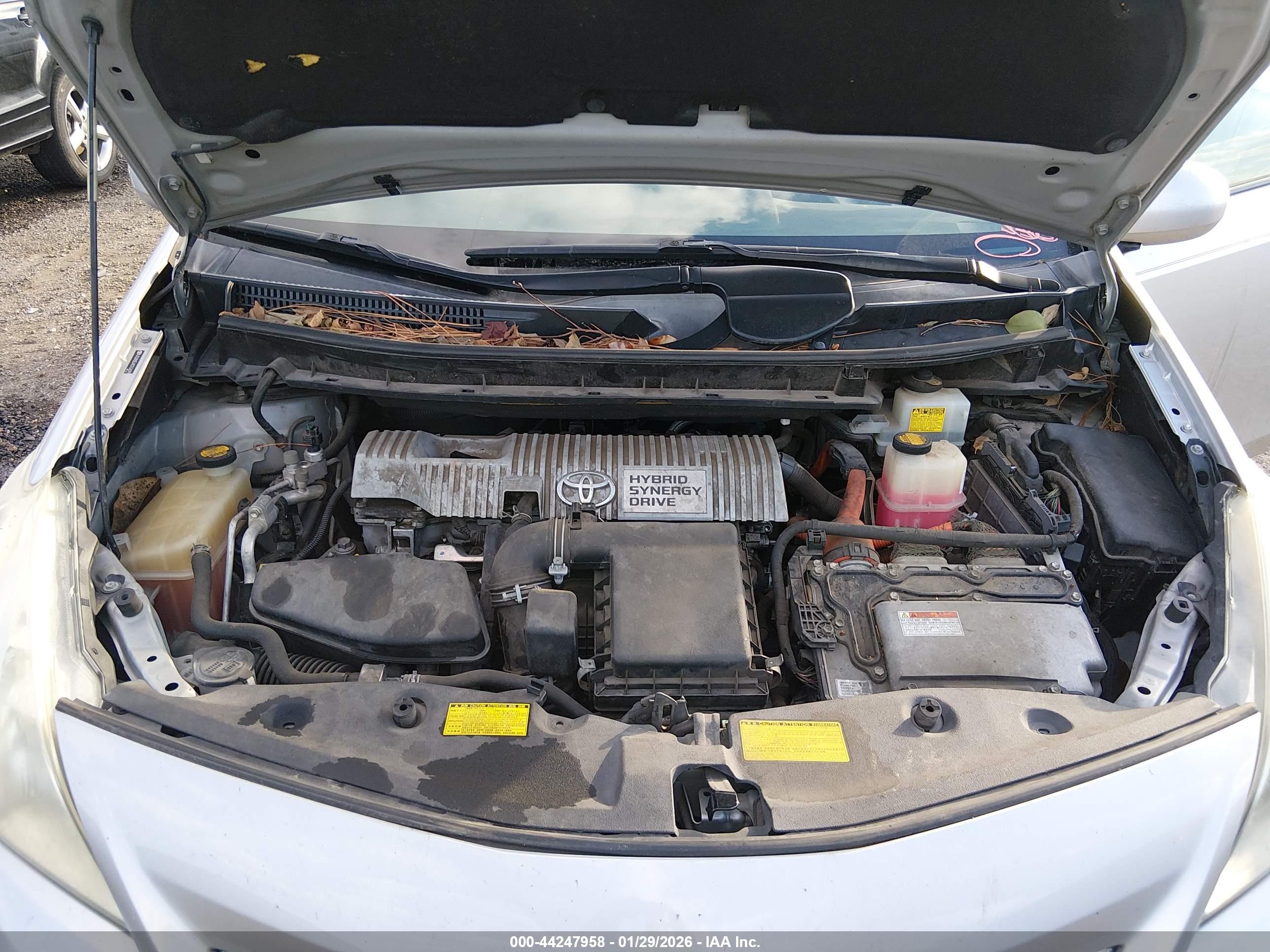 TOYOTA PRIUS image 10