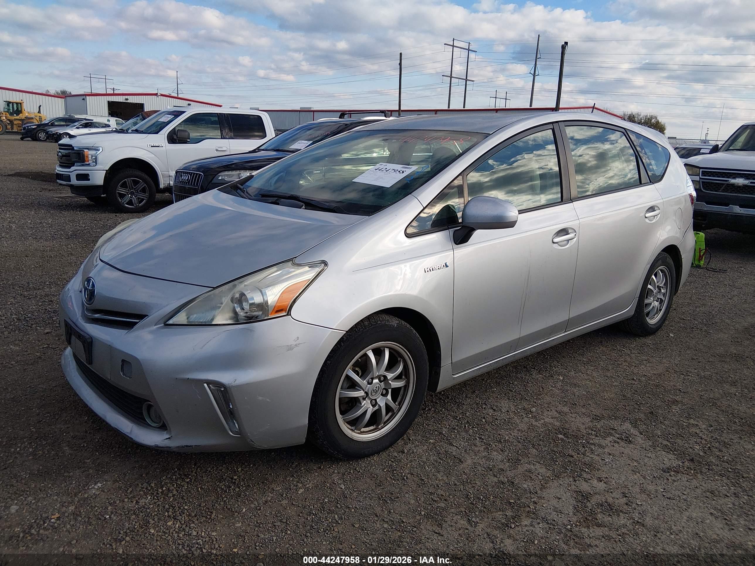 TOYOTA PRIUS image 2