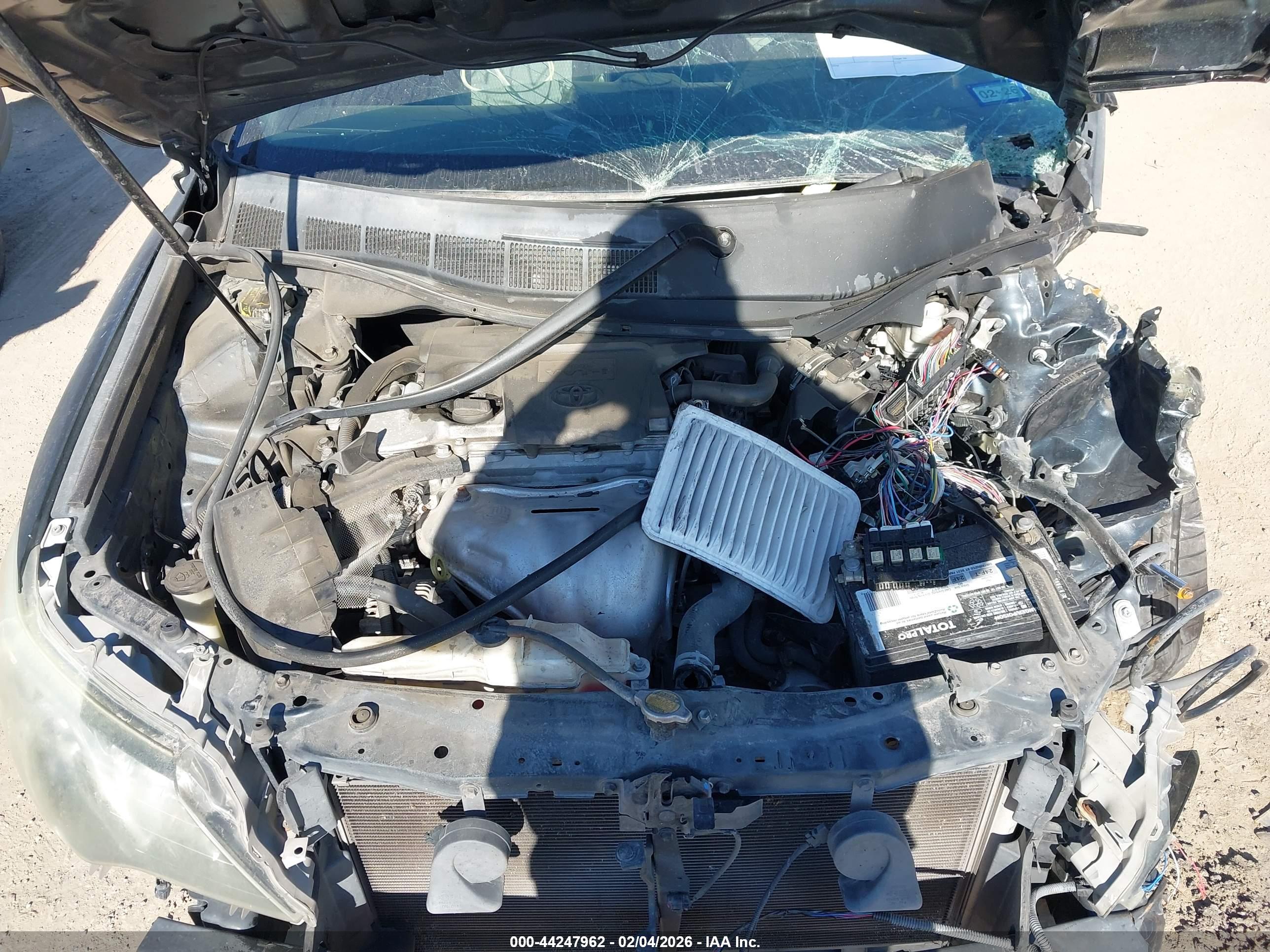 TOYOTA CAMRY image 10