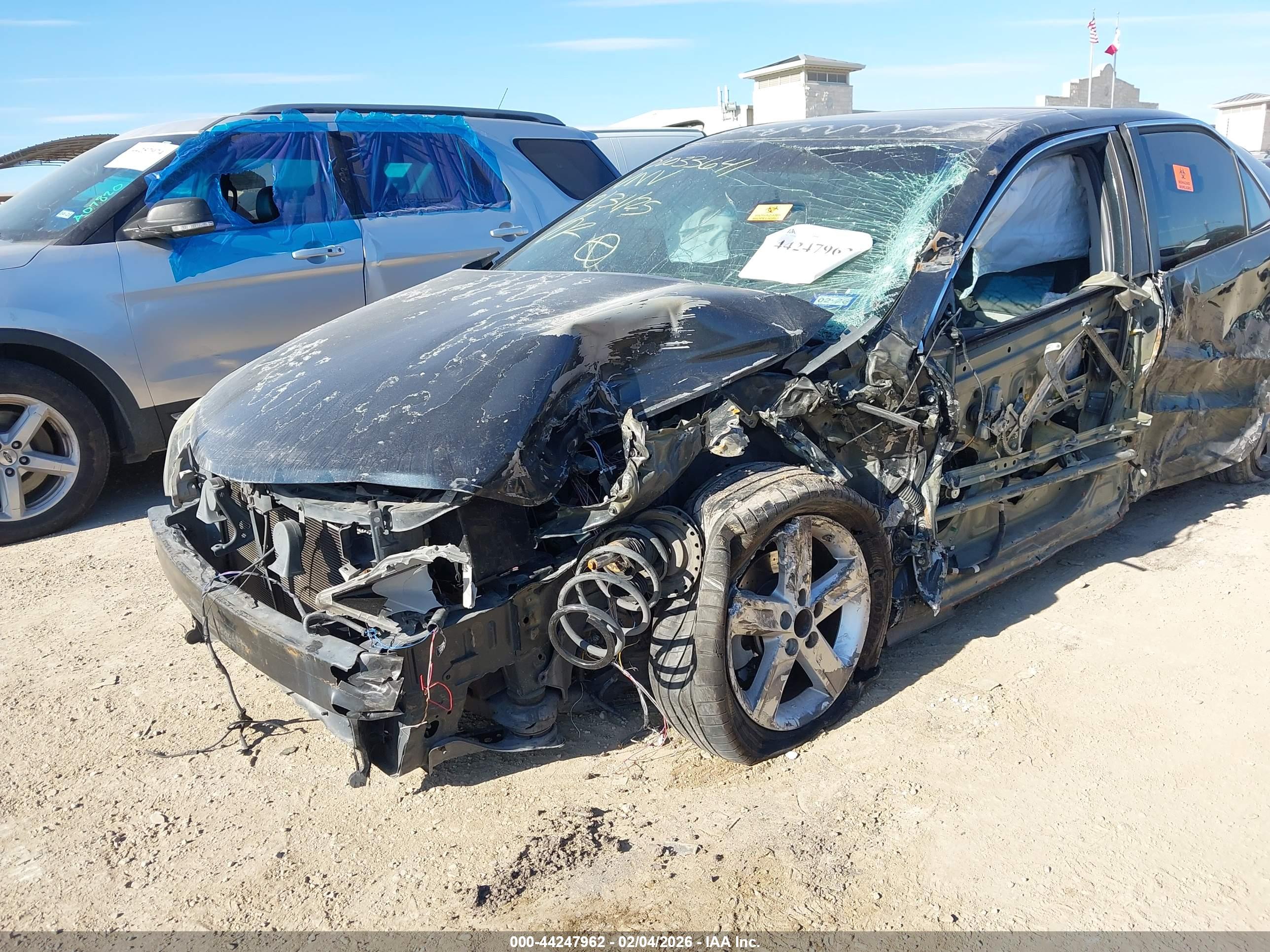TOYOTA CAMRY image 6