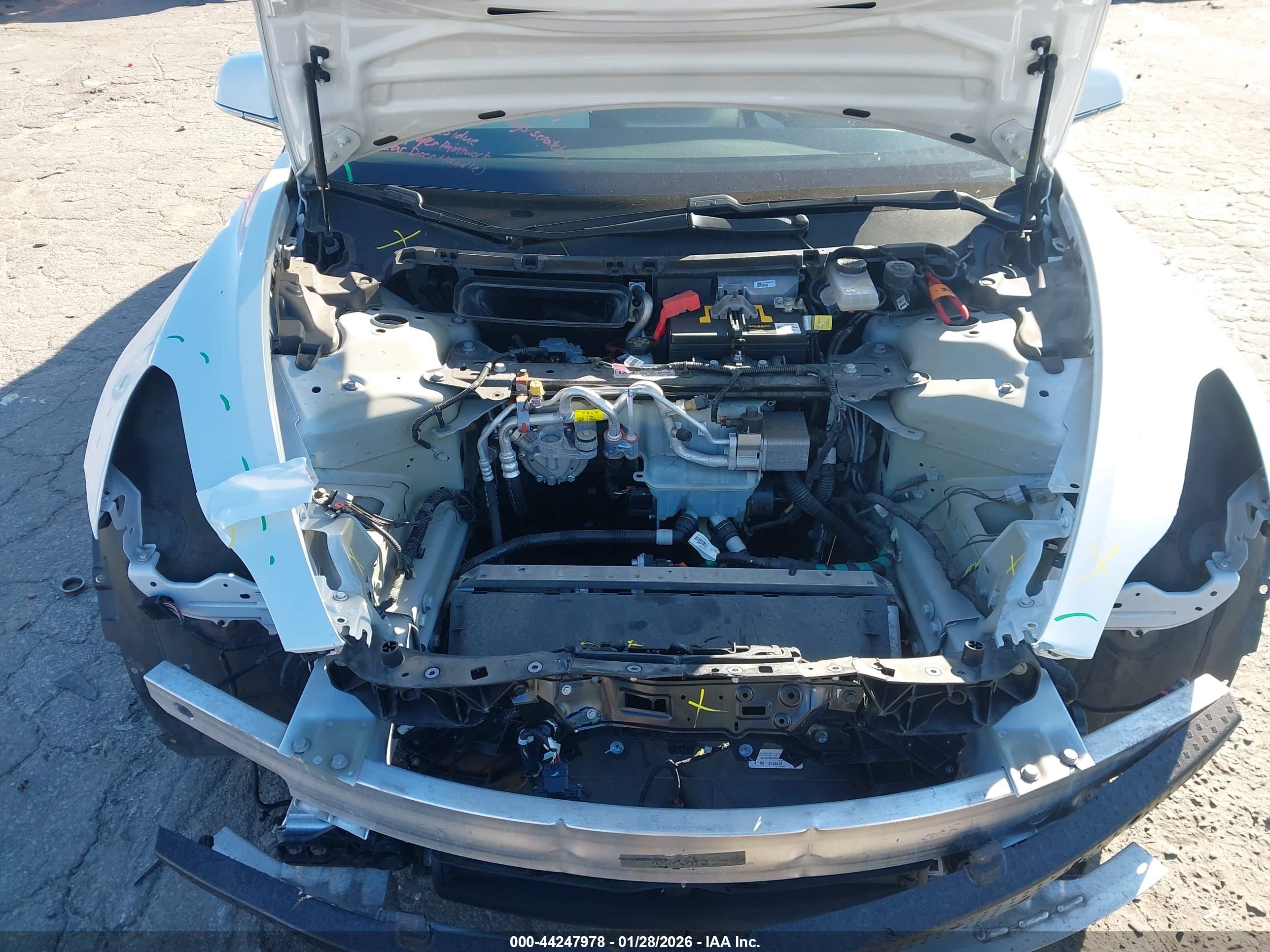 TESLA MODEL image 10