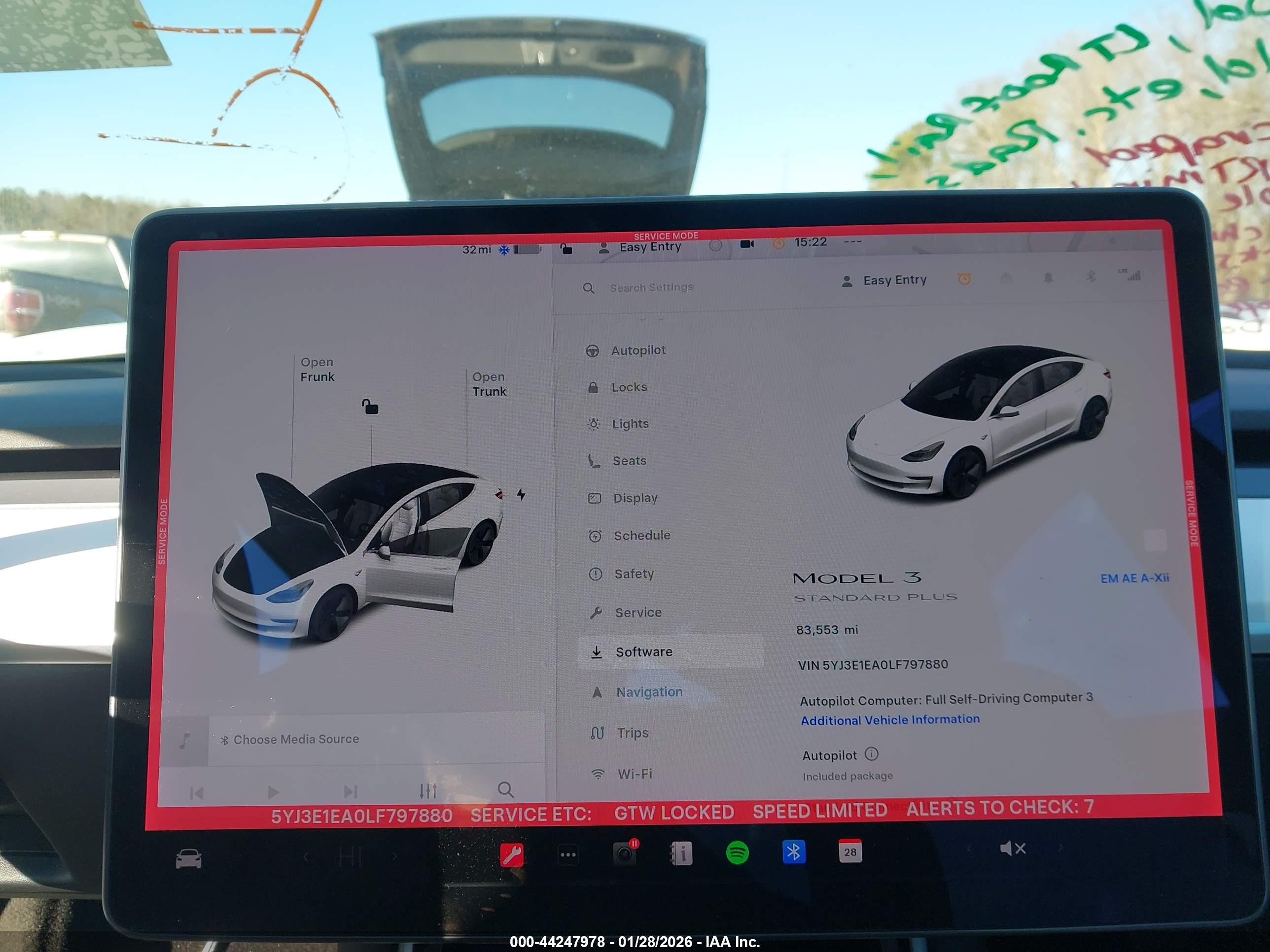 TESLA MODEL image 7