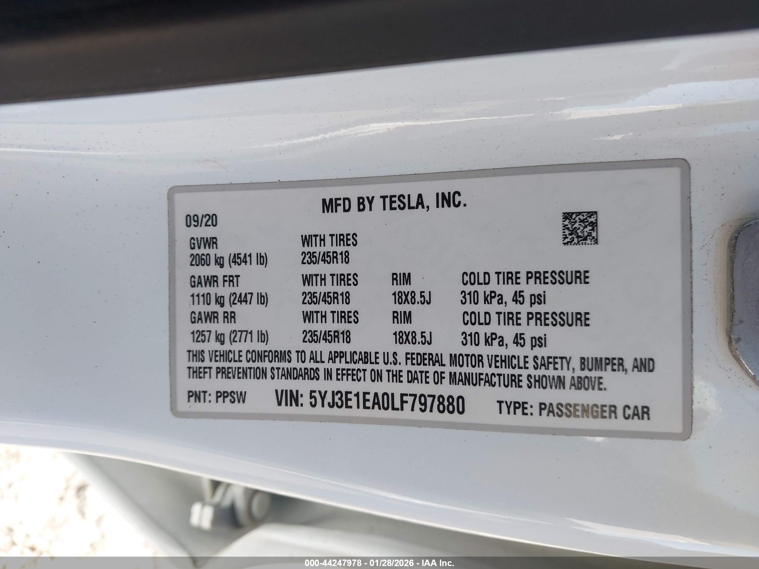 TESLA MODEL image 9