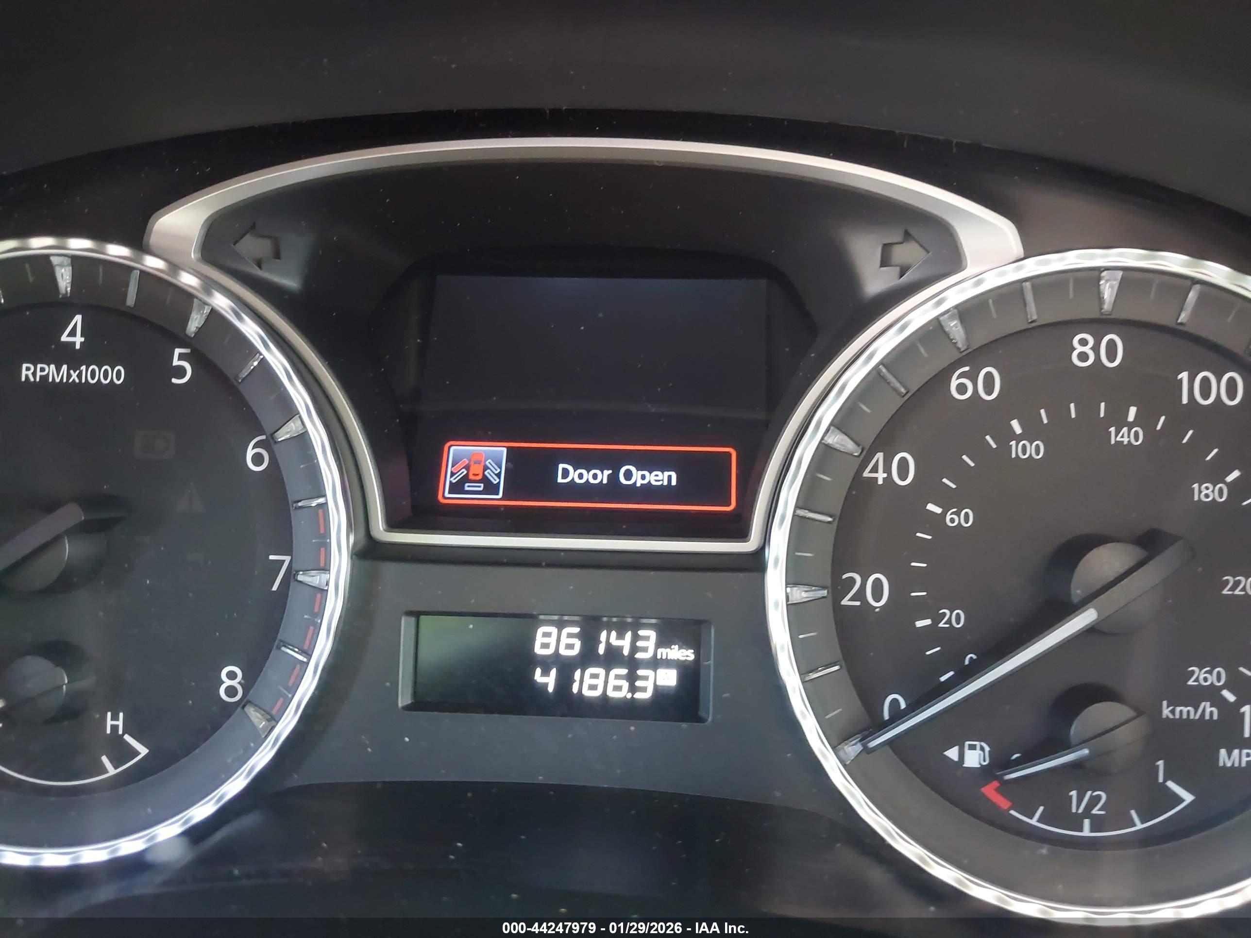 INFINITI JX35 image 7