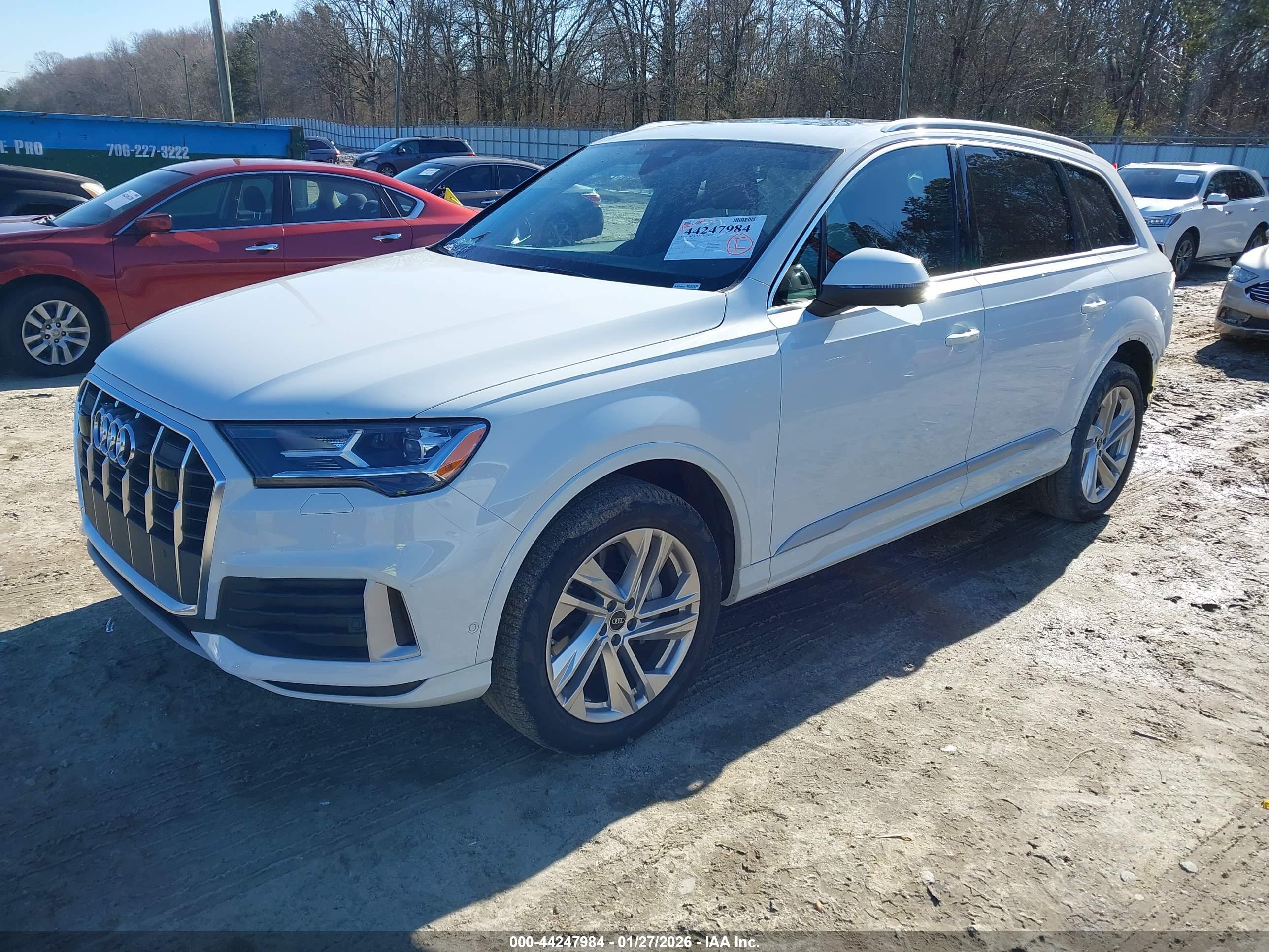 AUDI Q7 image 2