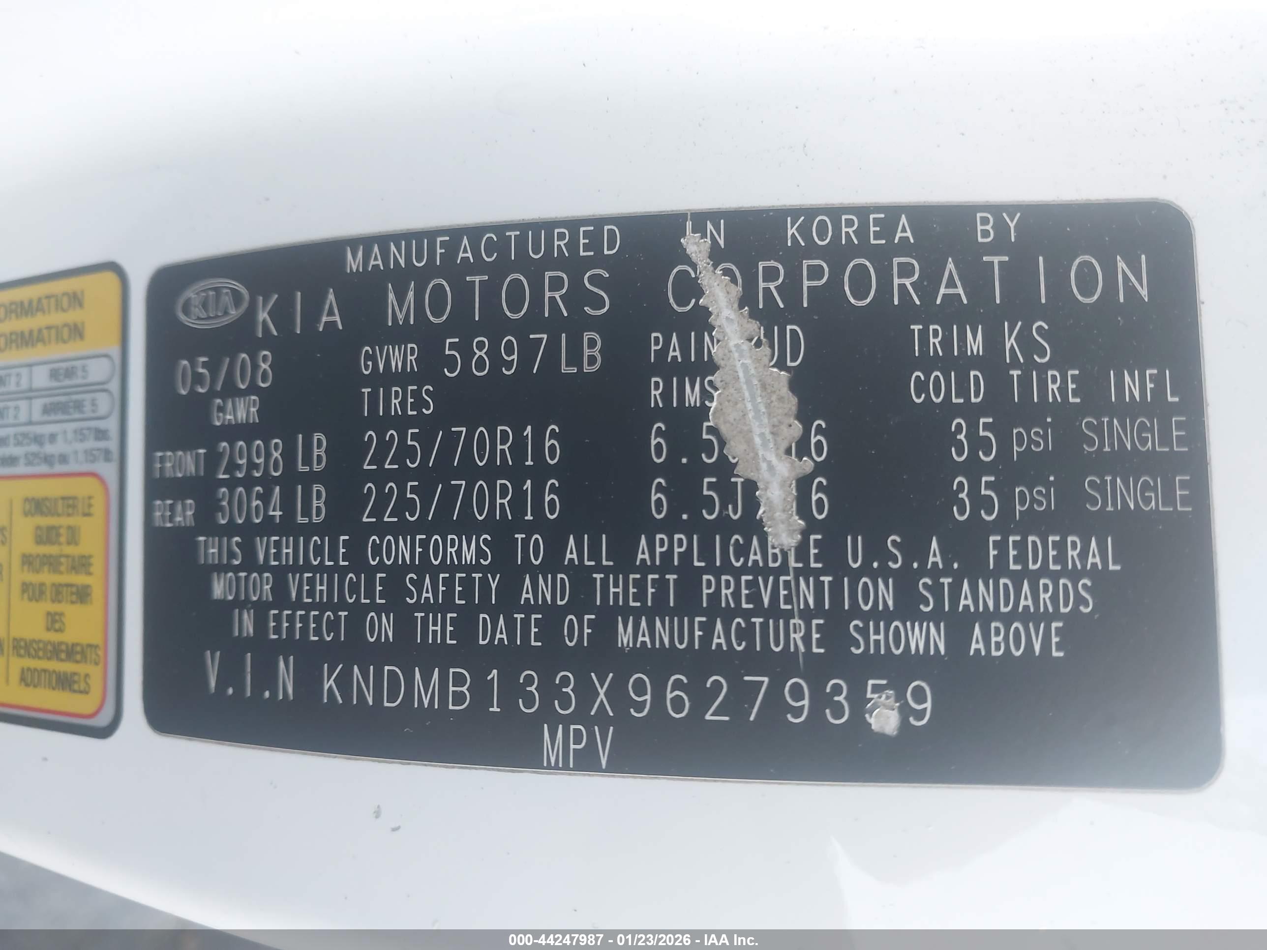 KIA SEDONA image 9
