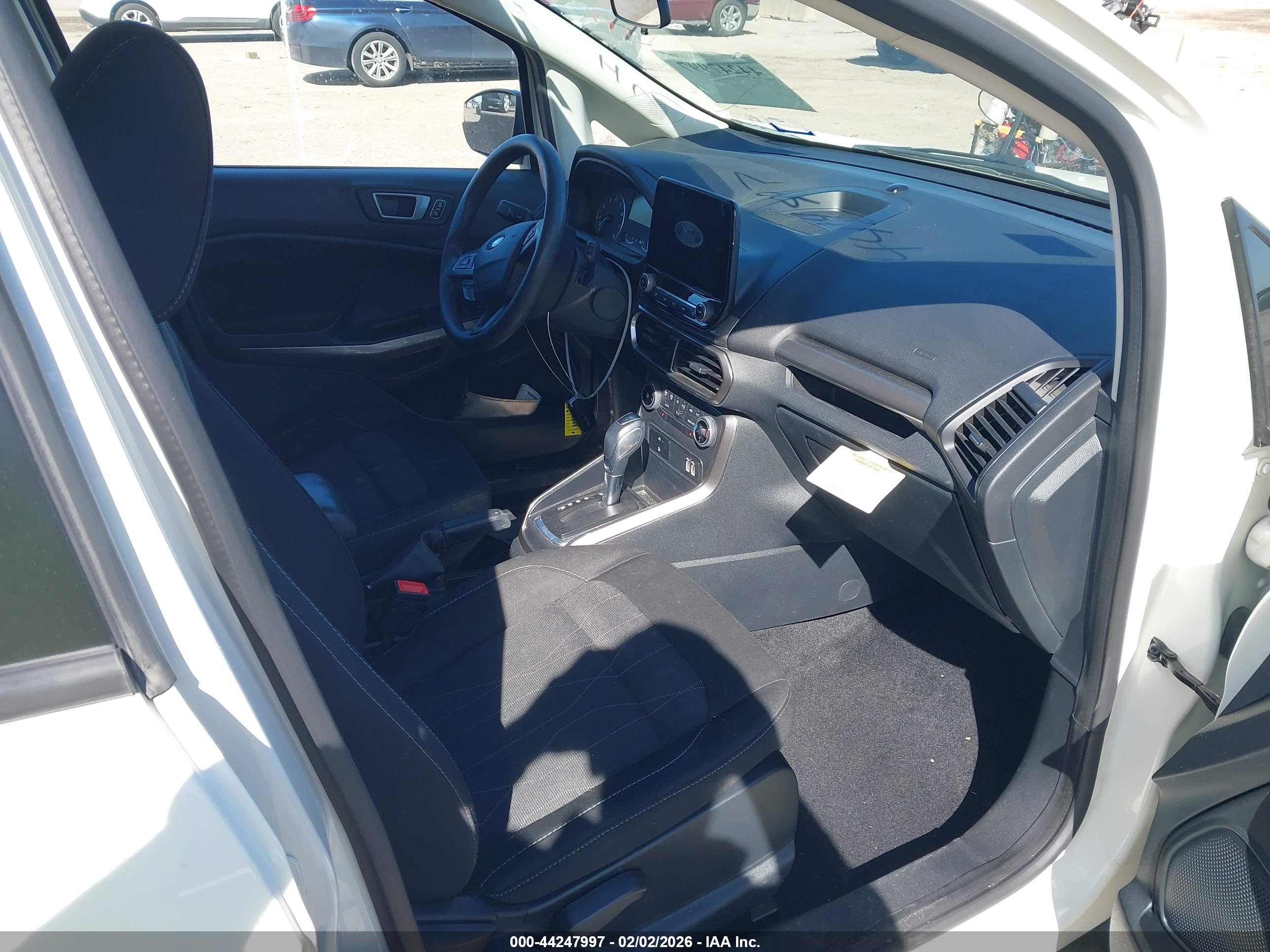 FORD ECOSPORT image 5