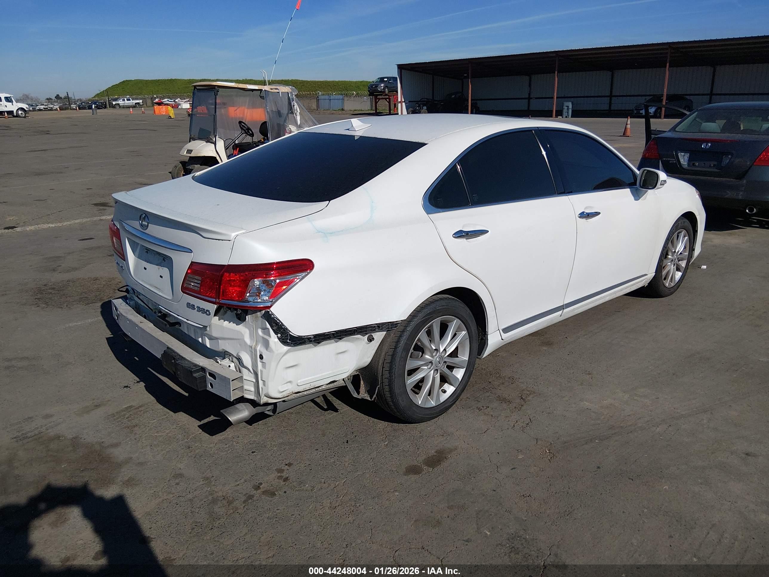 LEXUS ES image 4