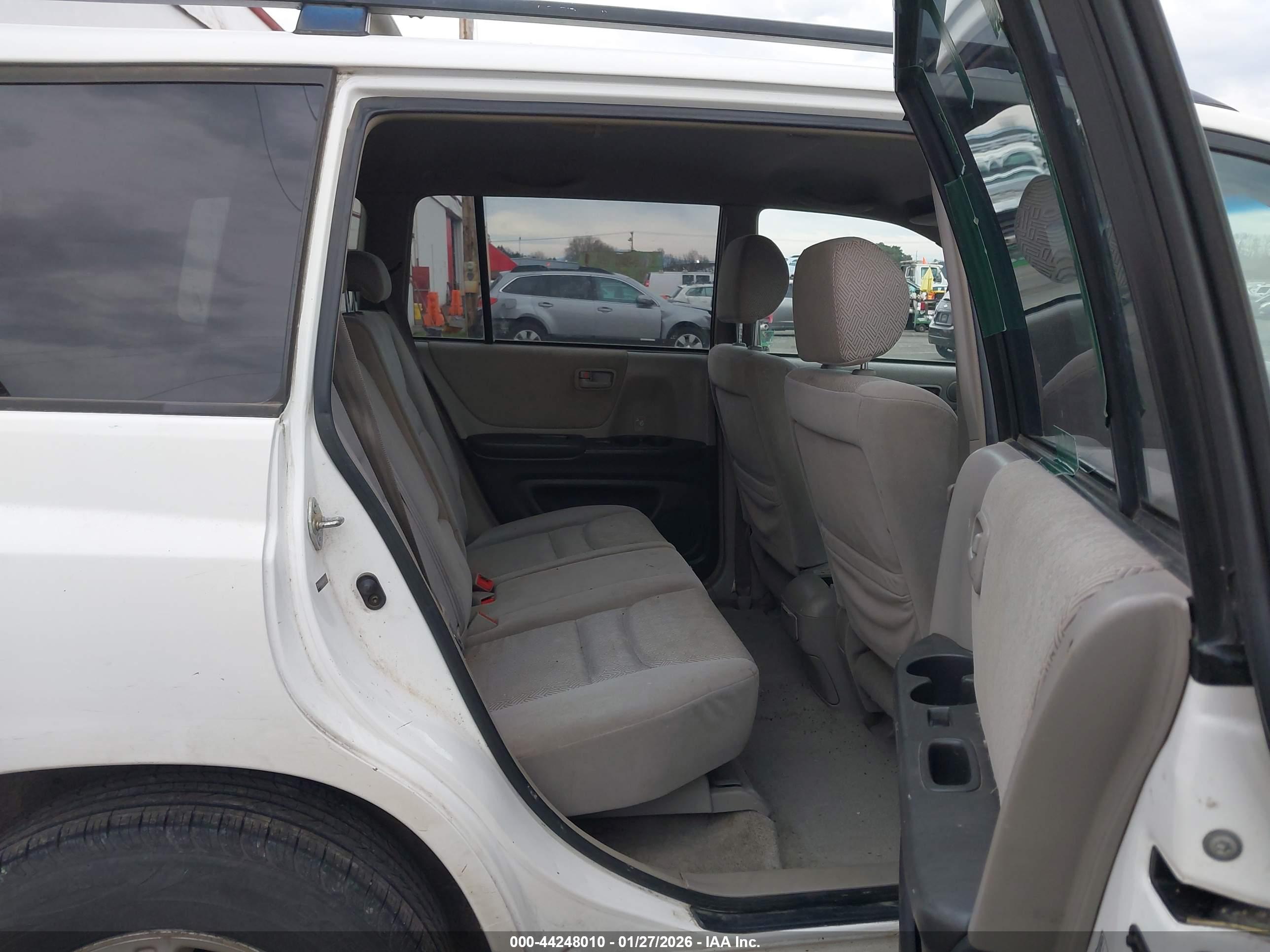 TOYOTA HIGHLANDER image 8