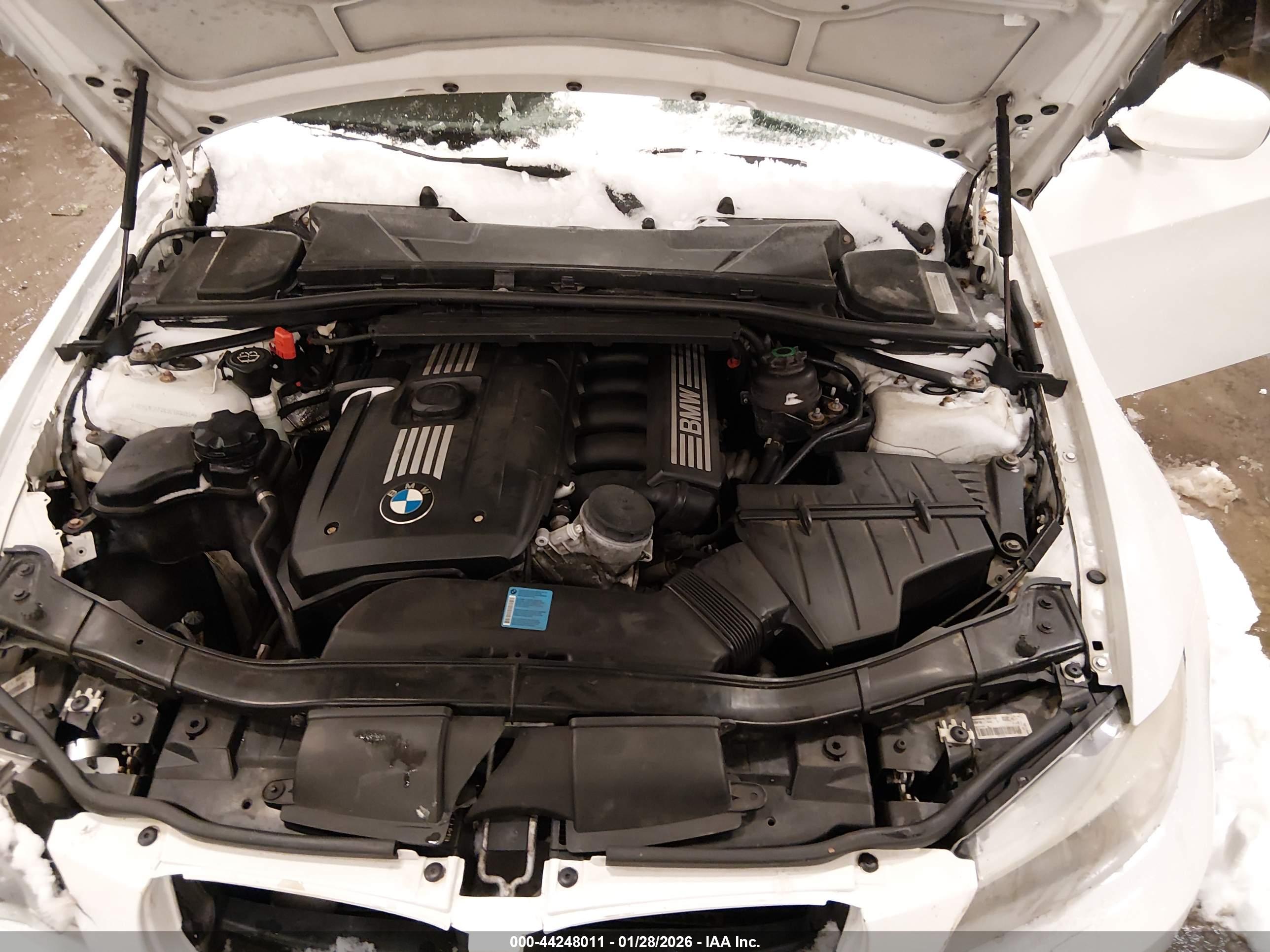 BMW 328I image 10
