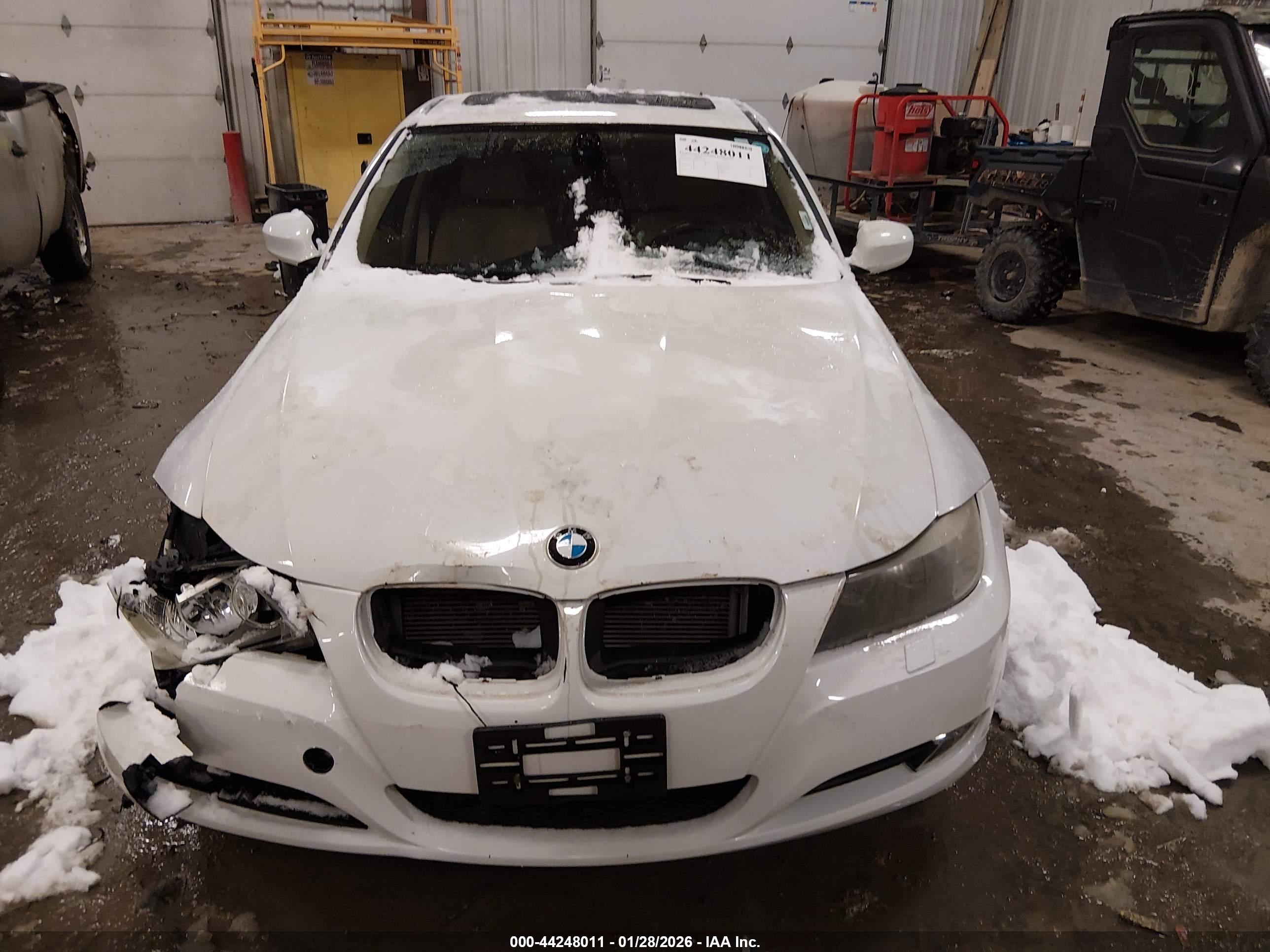 BMW 328I image 6
