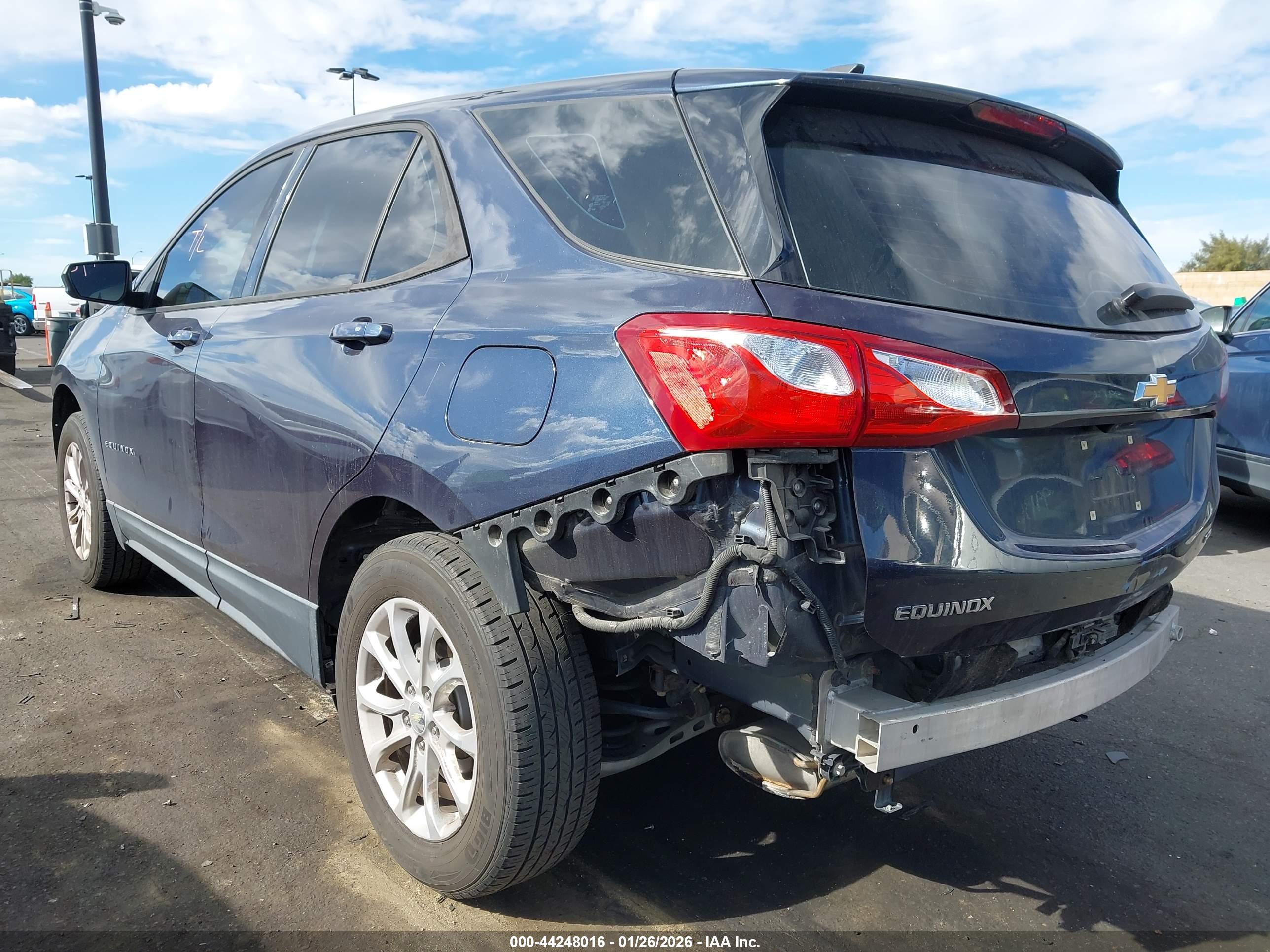 CHEVROLET EQUINOX image 3