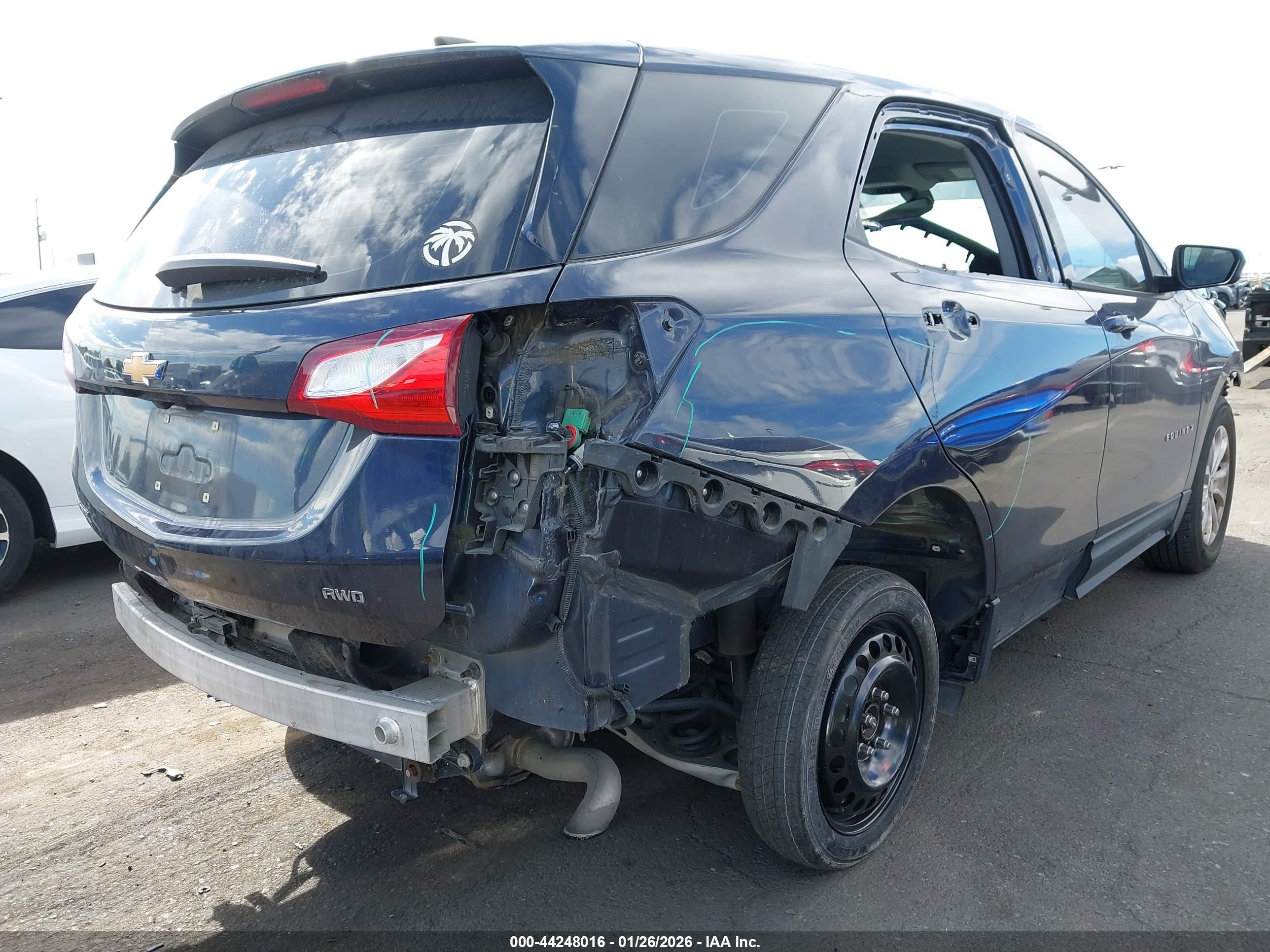 CHEVROLET EQUINOX image 4