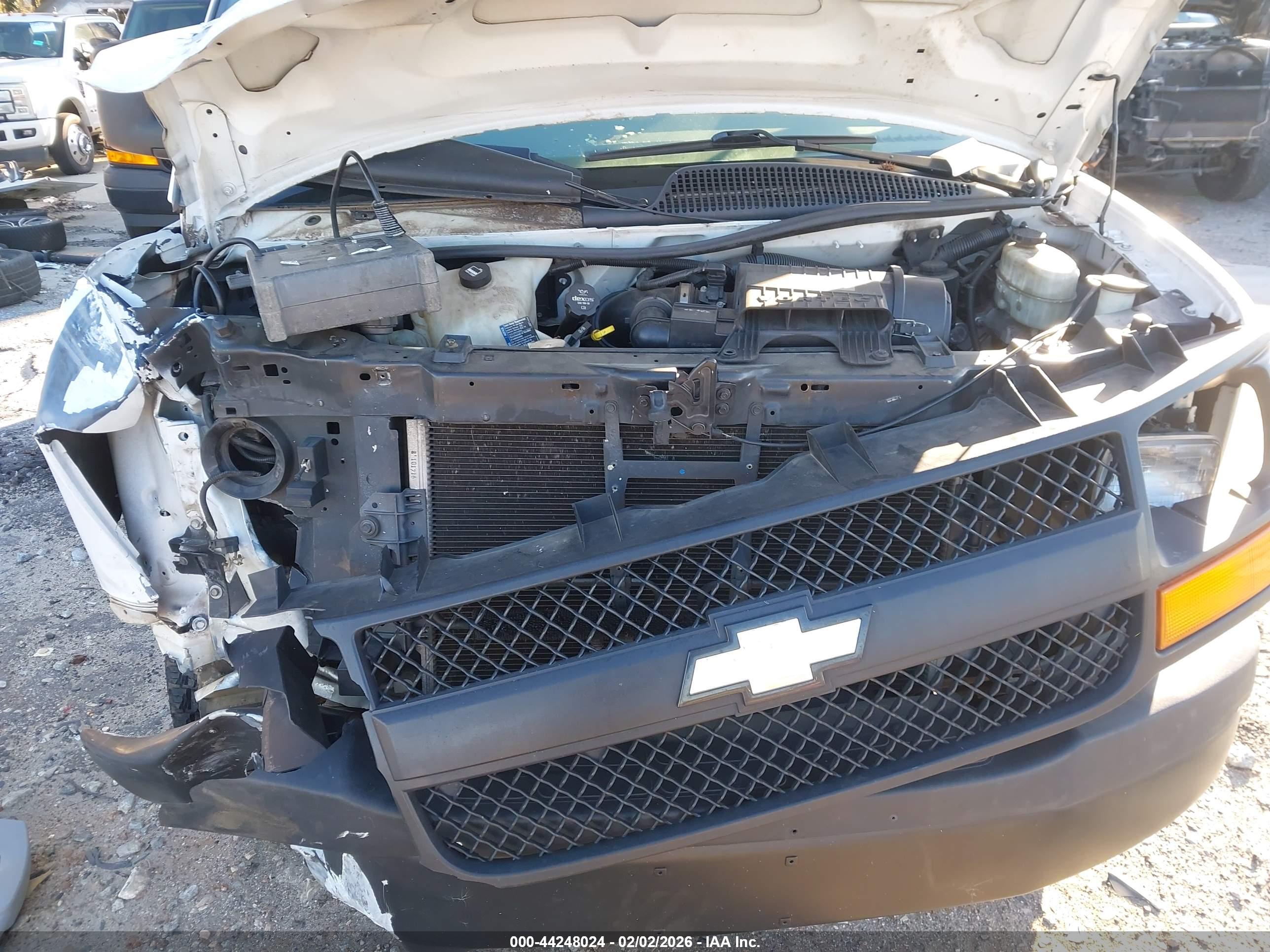 CHEVROLET EXPRESS image 10