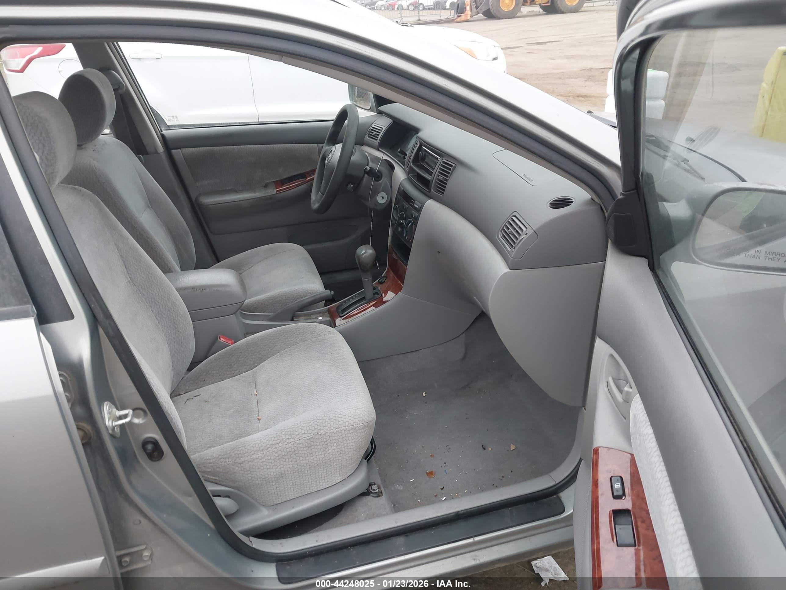 TOYOTA COROLLA image 5