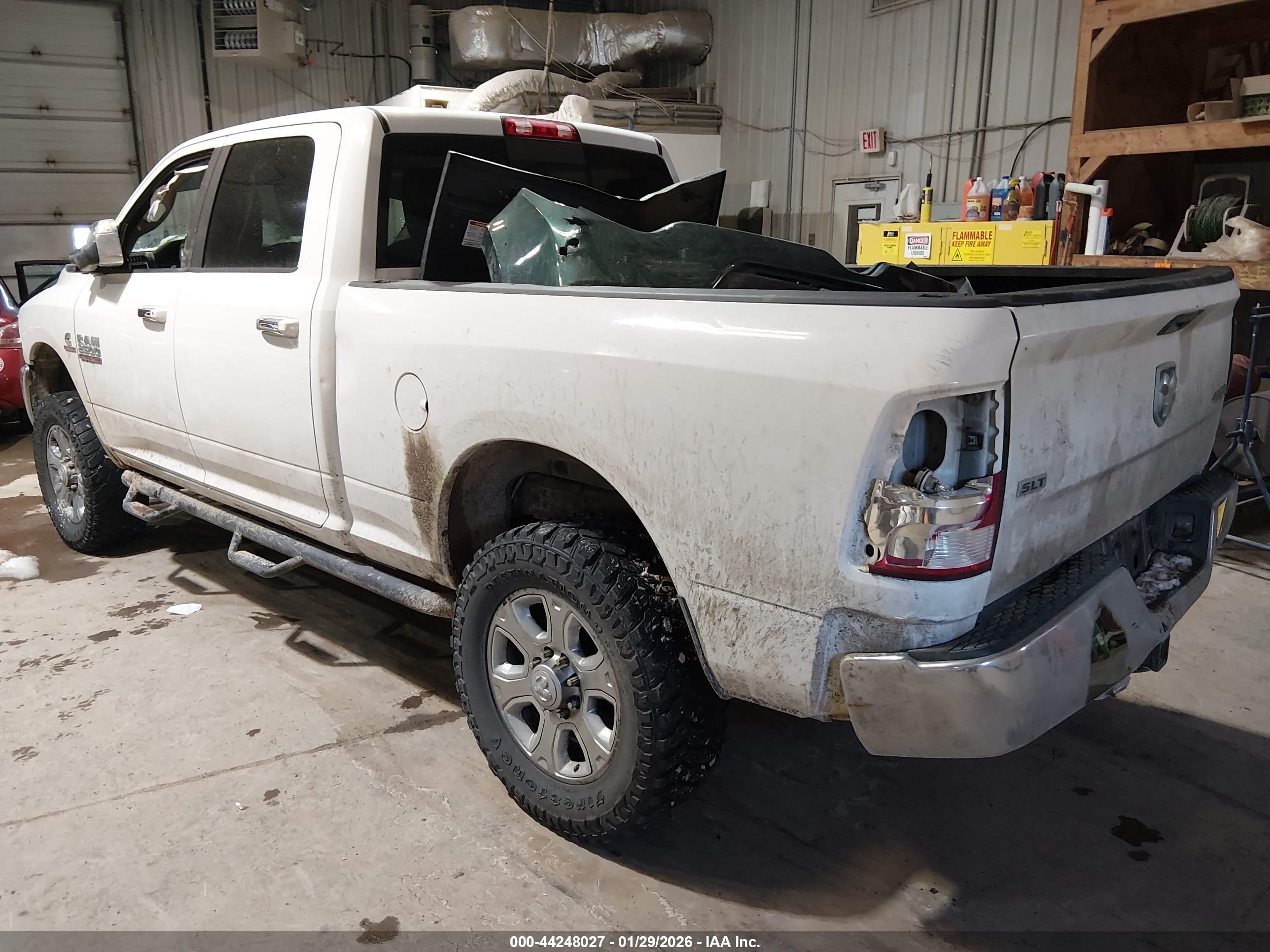 RAM 2500 image 3