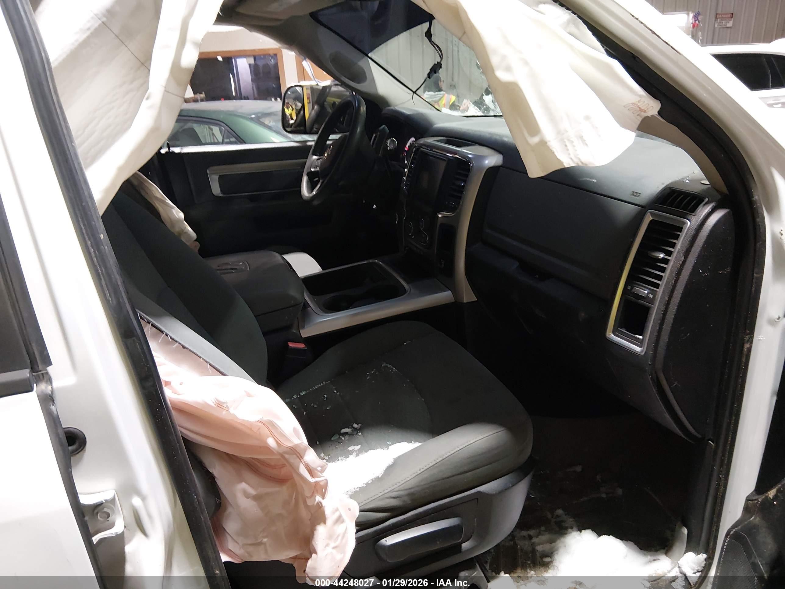 RAM 2500 image 5