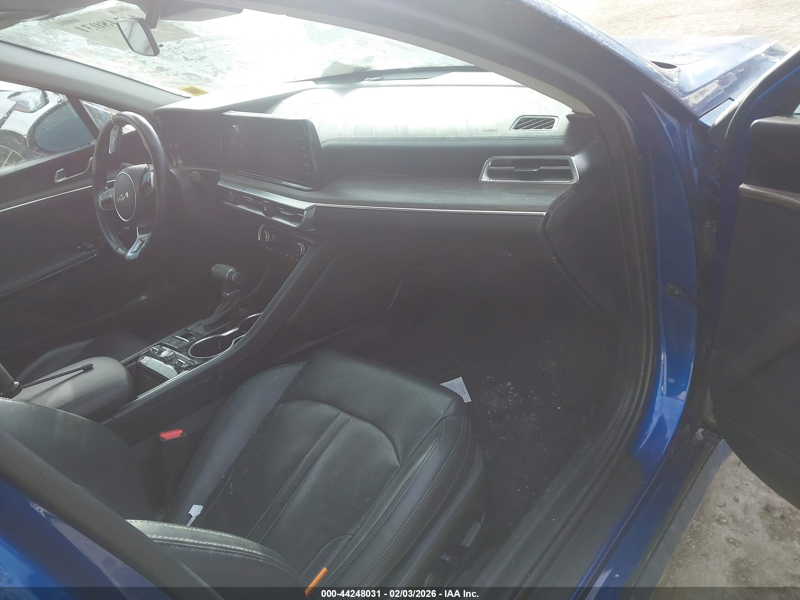 KIA K5 image 5