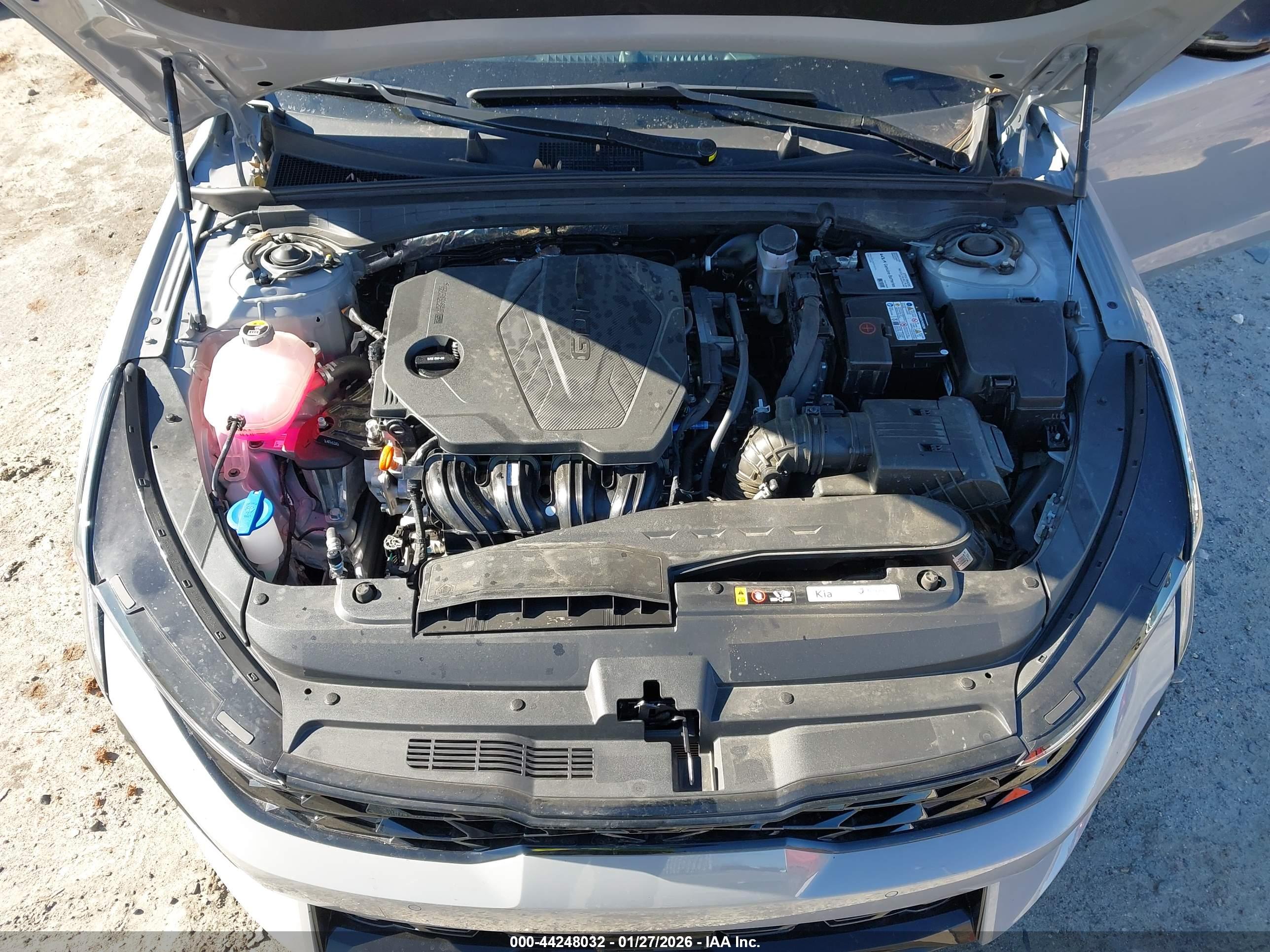 KIA K5 image 10