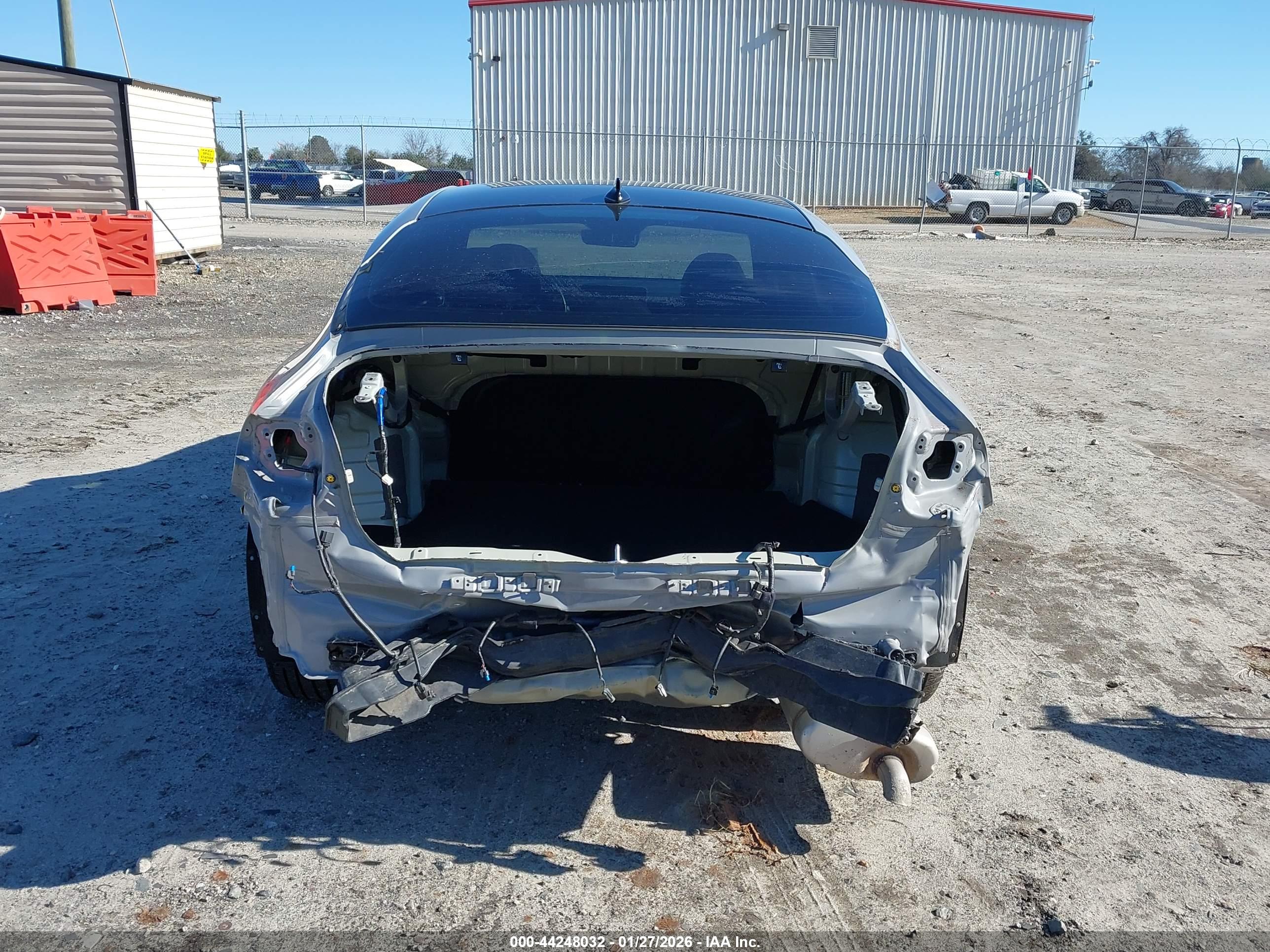 KIA K5 image 6