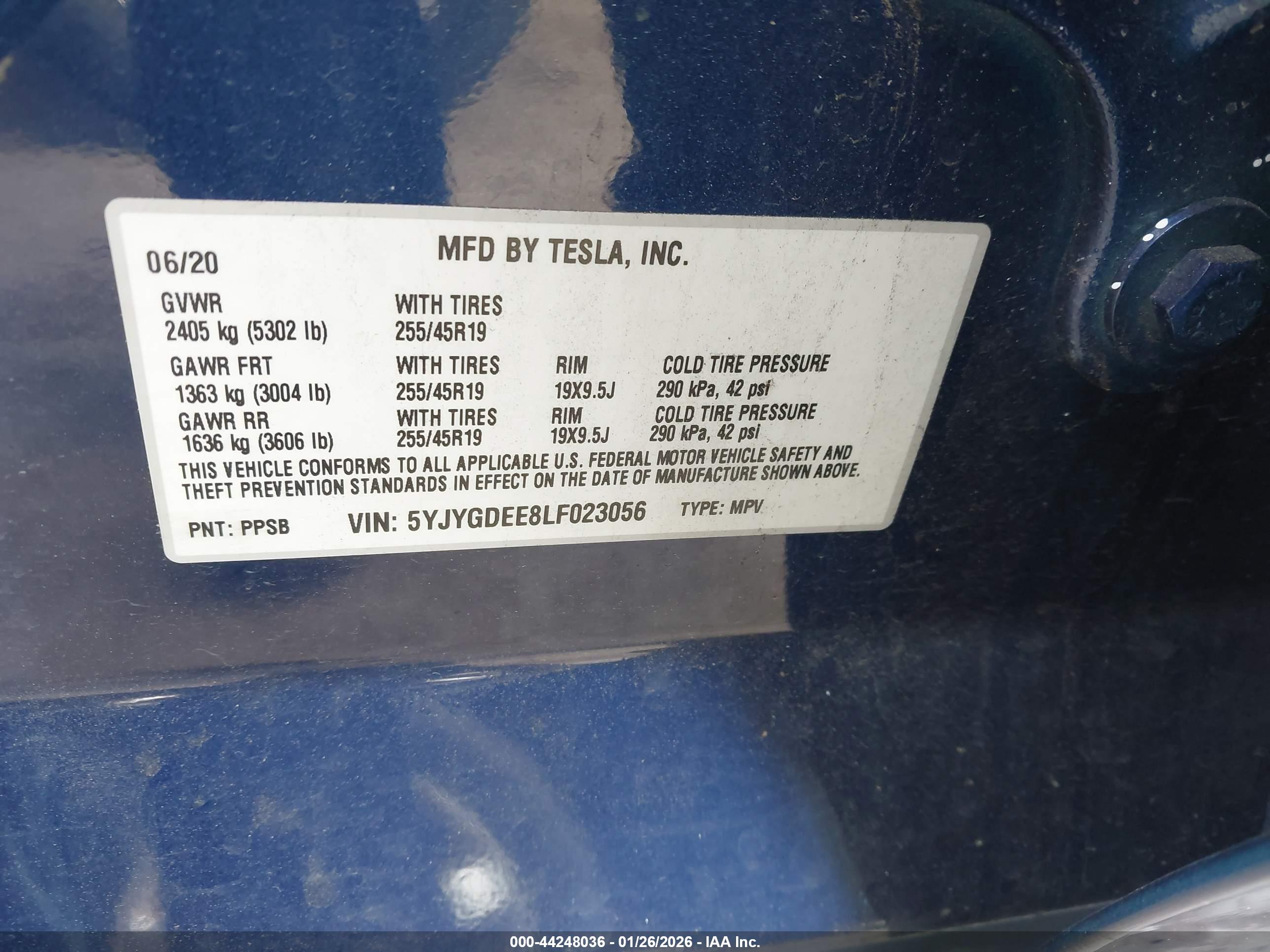 TESLA MODEL image 9