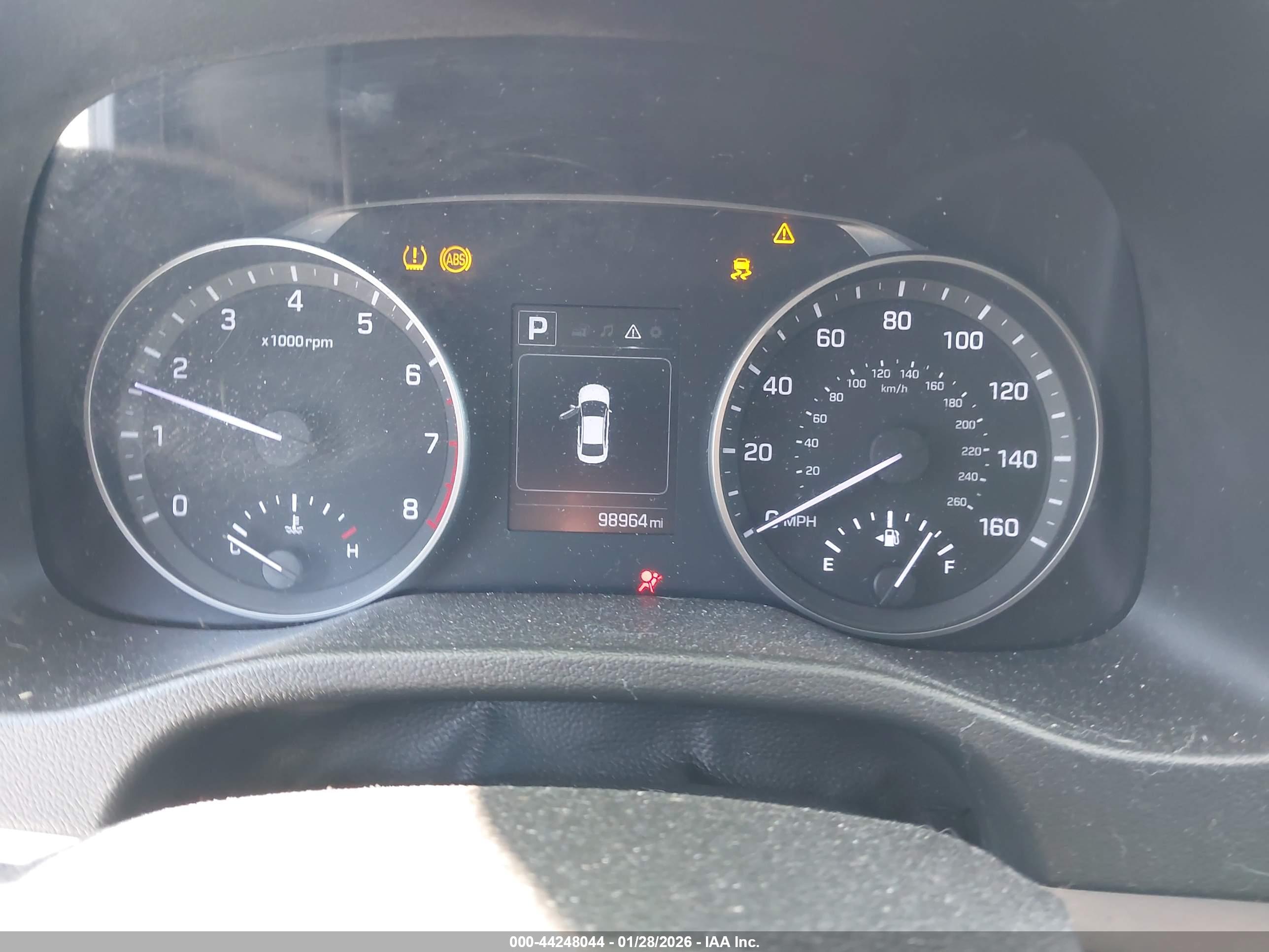 HYUNDAI ELANTRA image 7