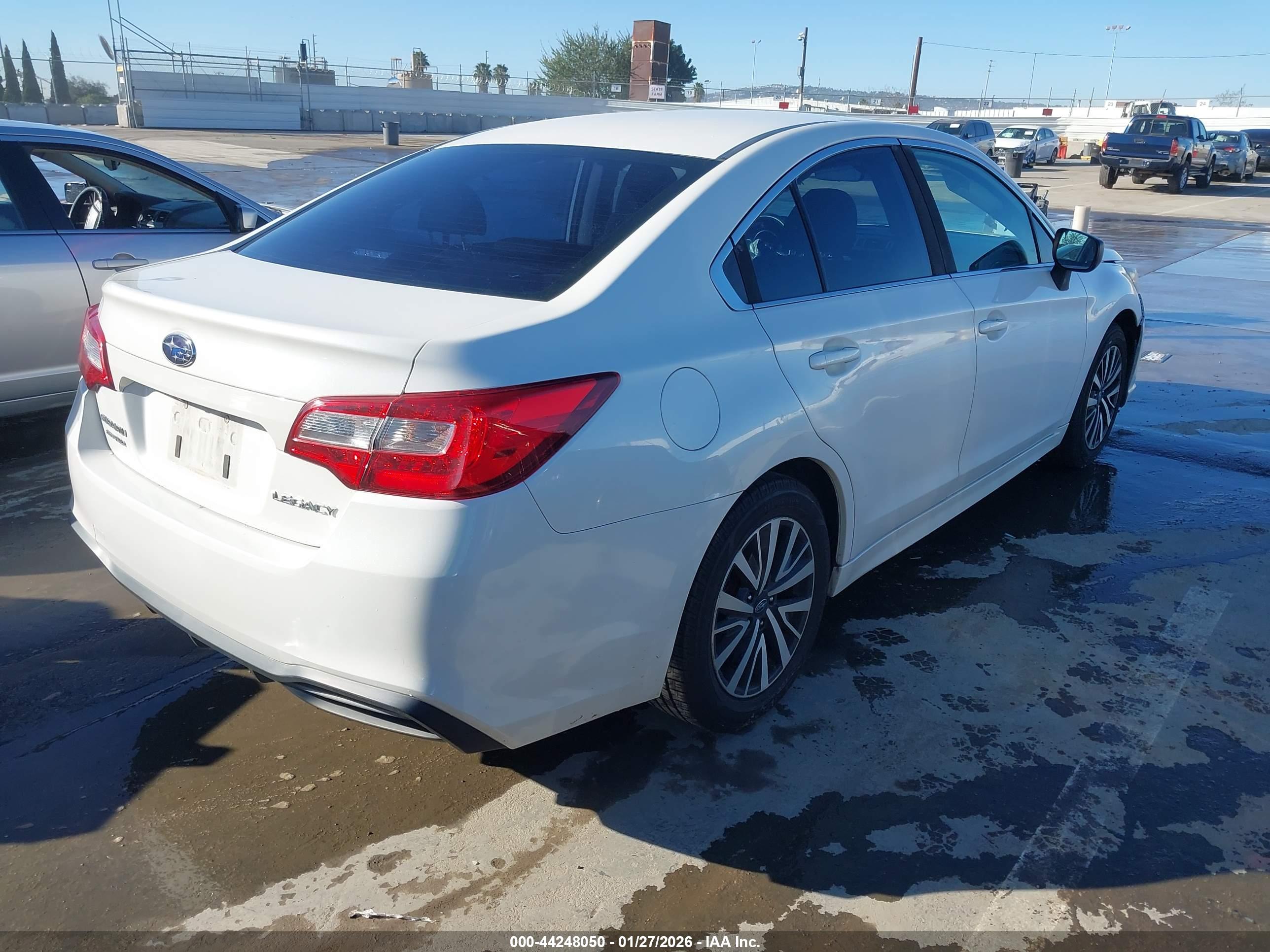 SUBARU LEGACY image 4