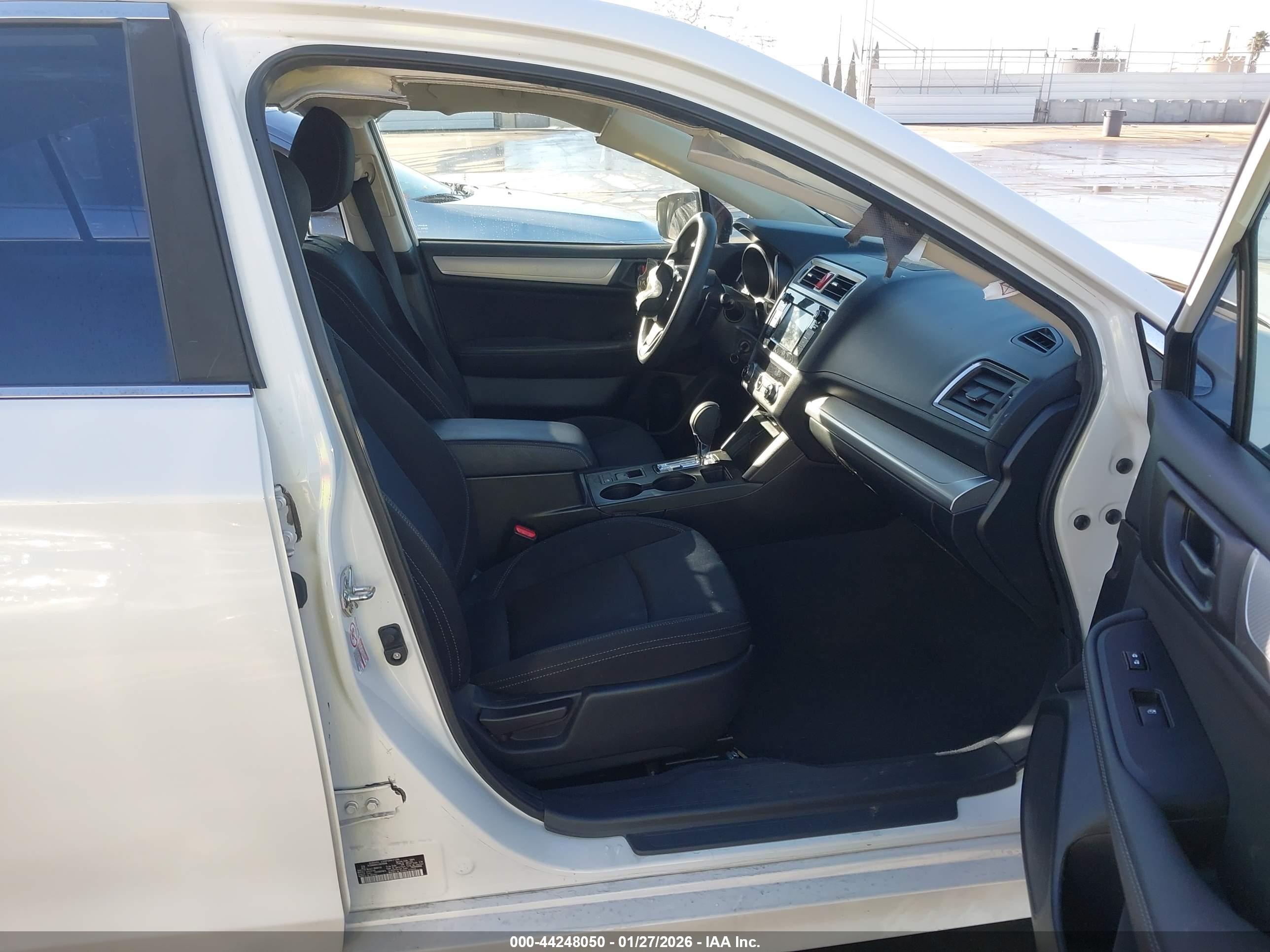 SUBARU LEGACY image 5
