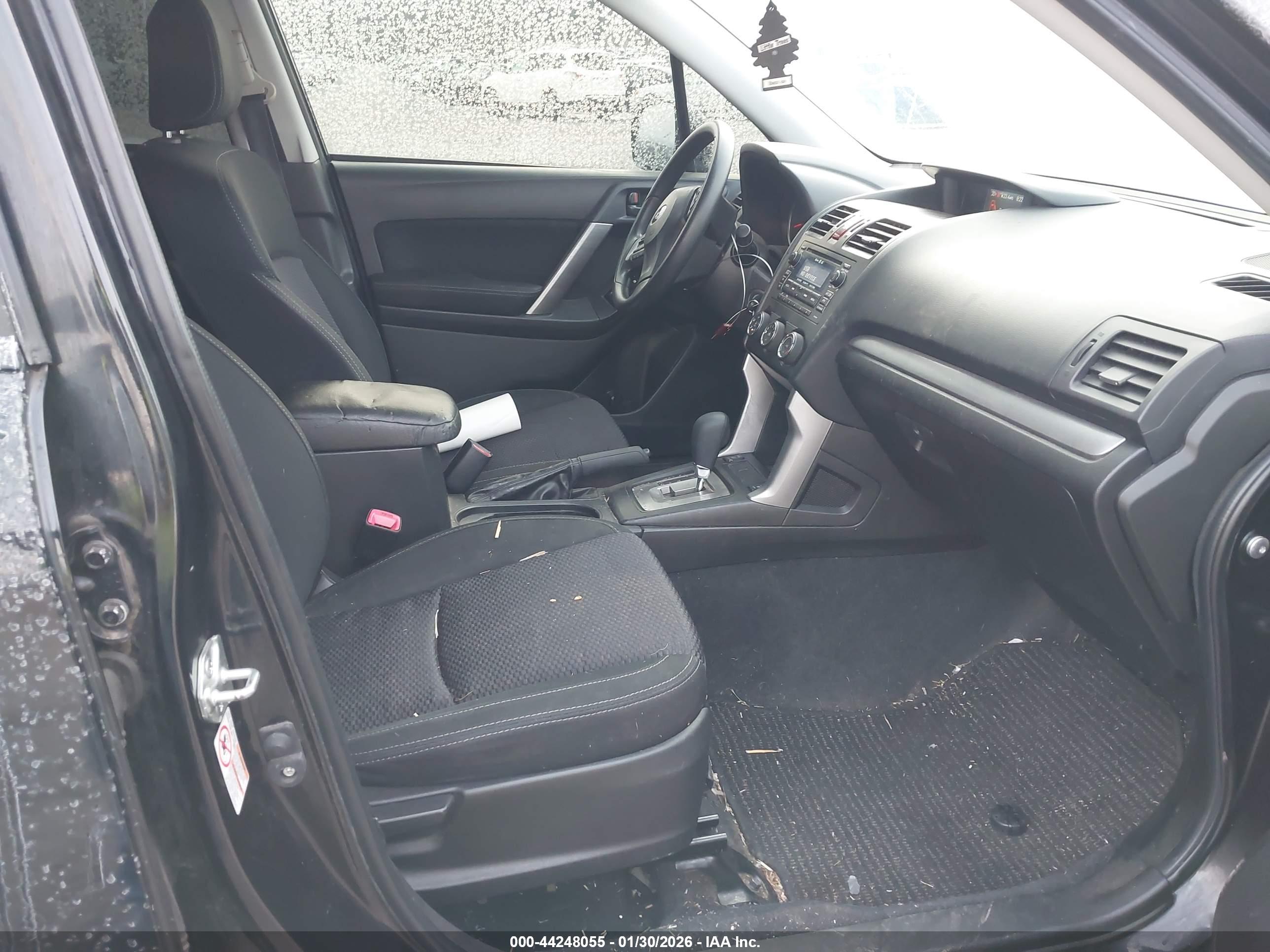 SUBARU FORESTER image 5