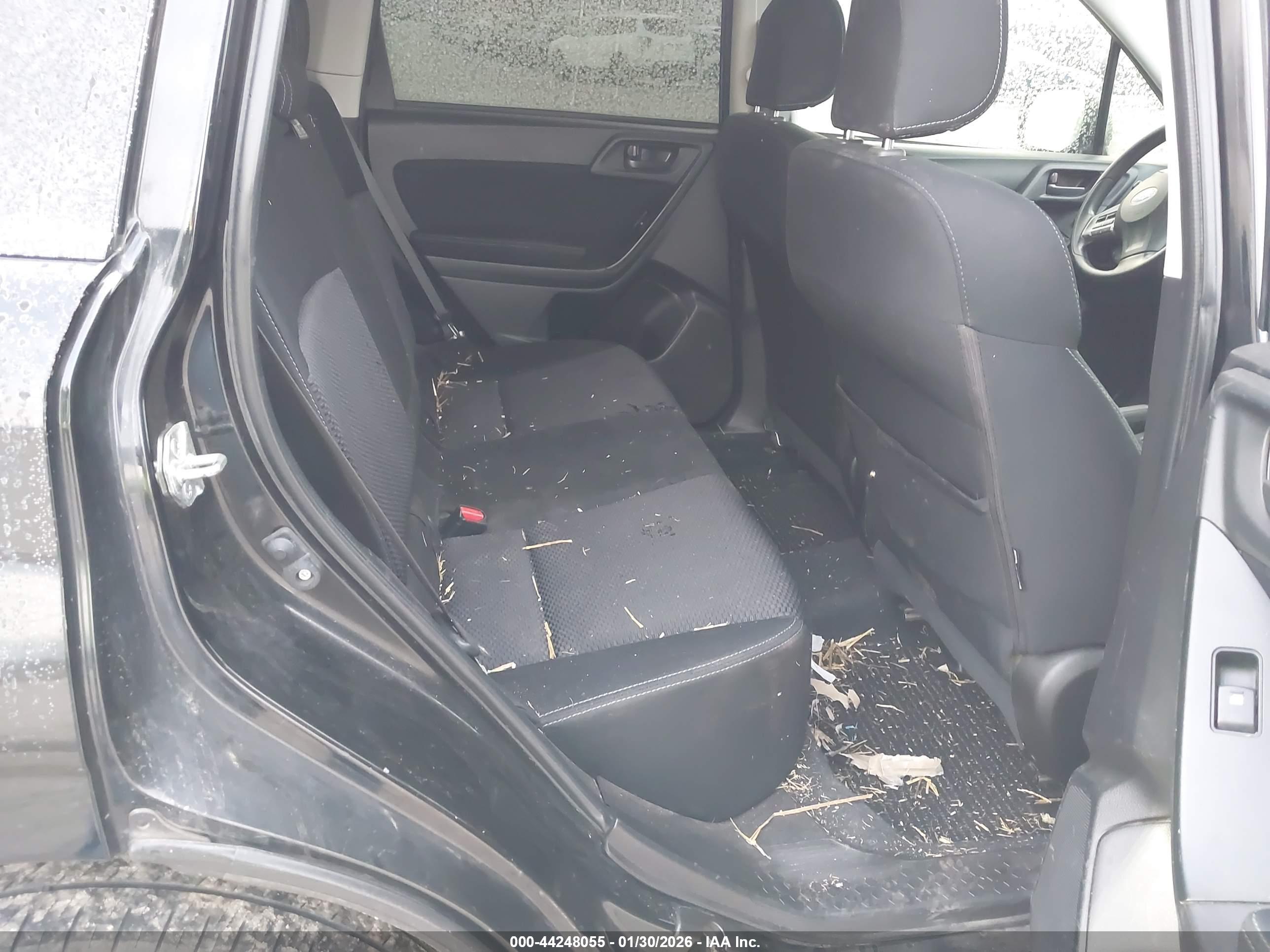 SUBARU FORESTER image 8