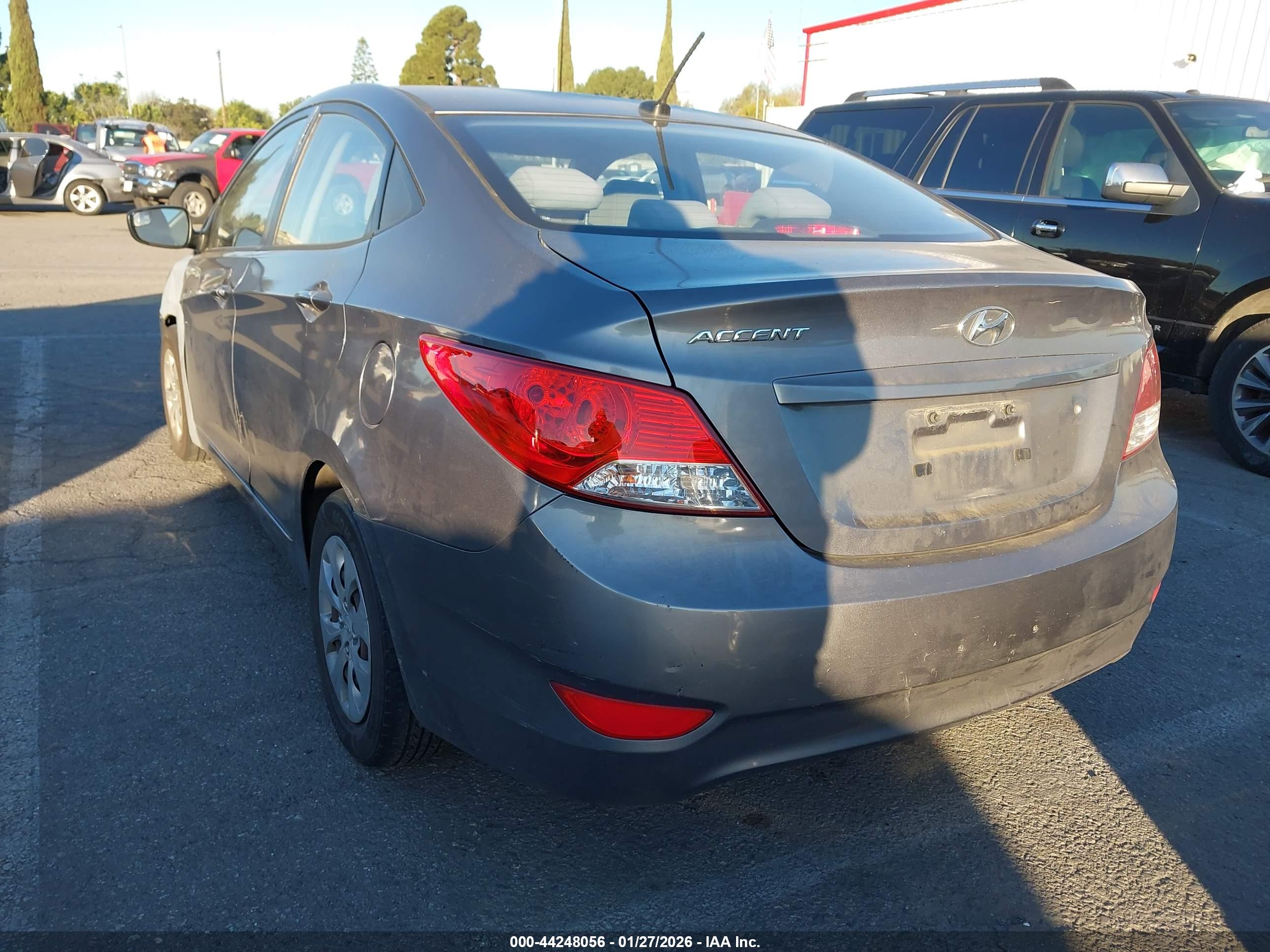 HYUNDAI ACCENT image 3