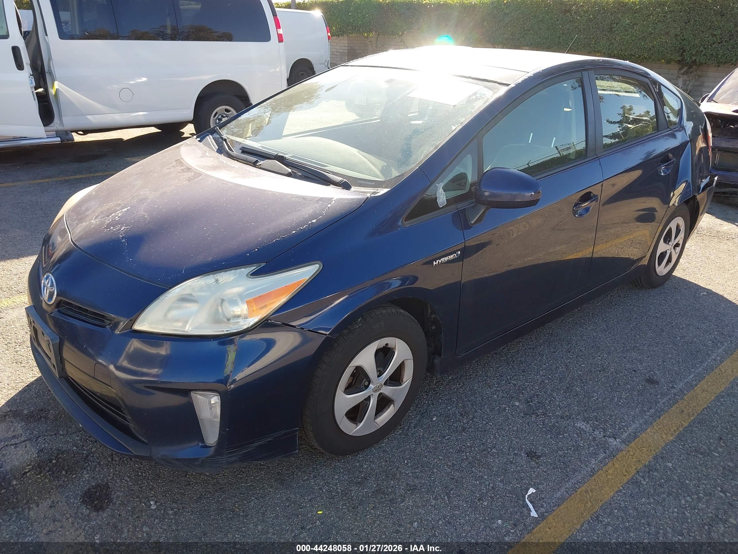 TOYOTA PRIUS image 2