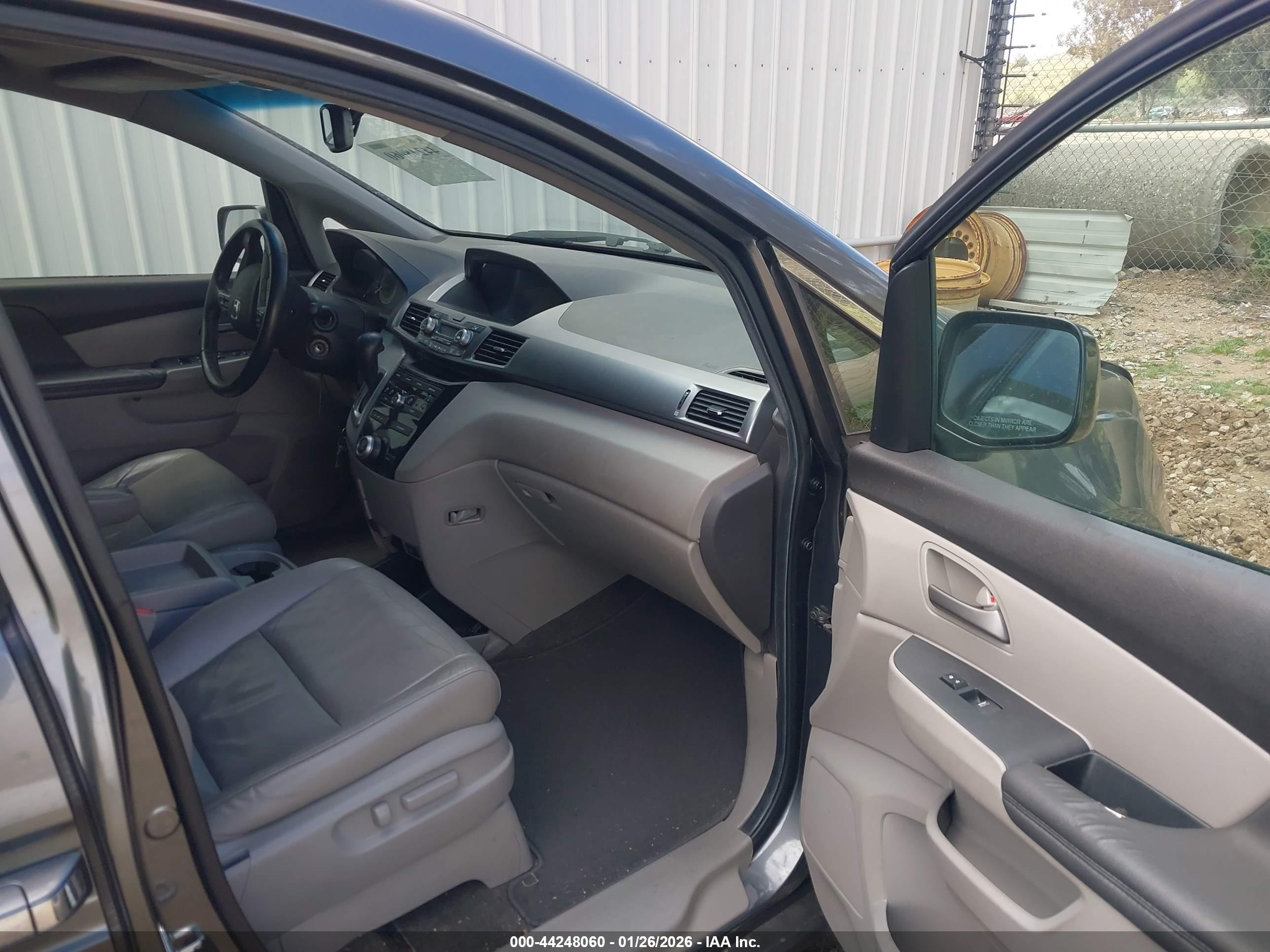 HONDA ODYSSEY image 5