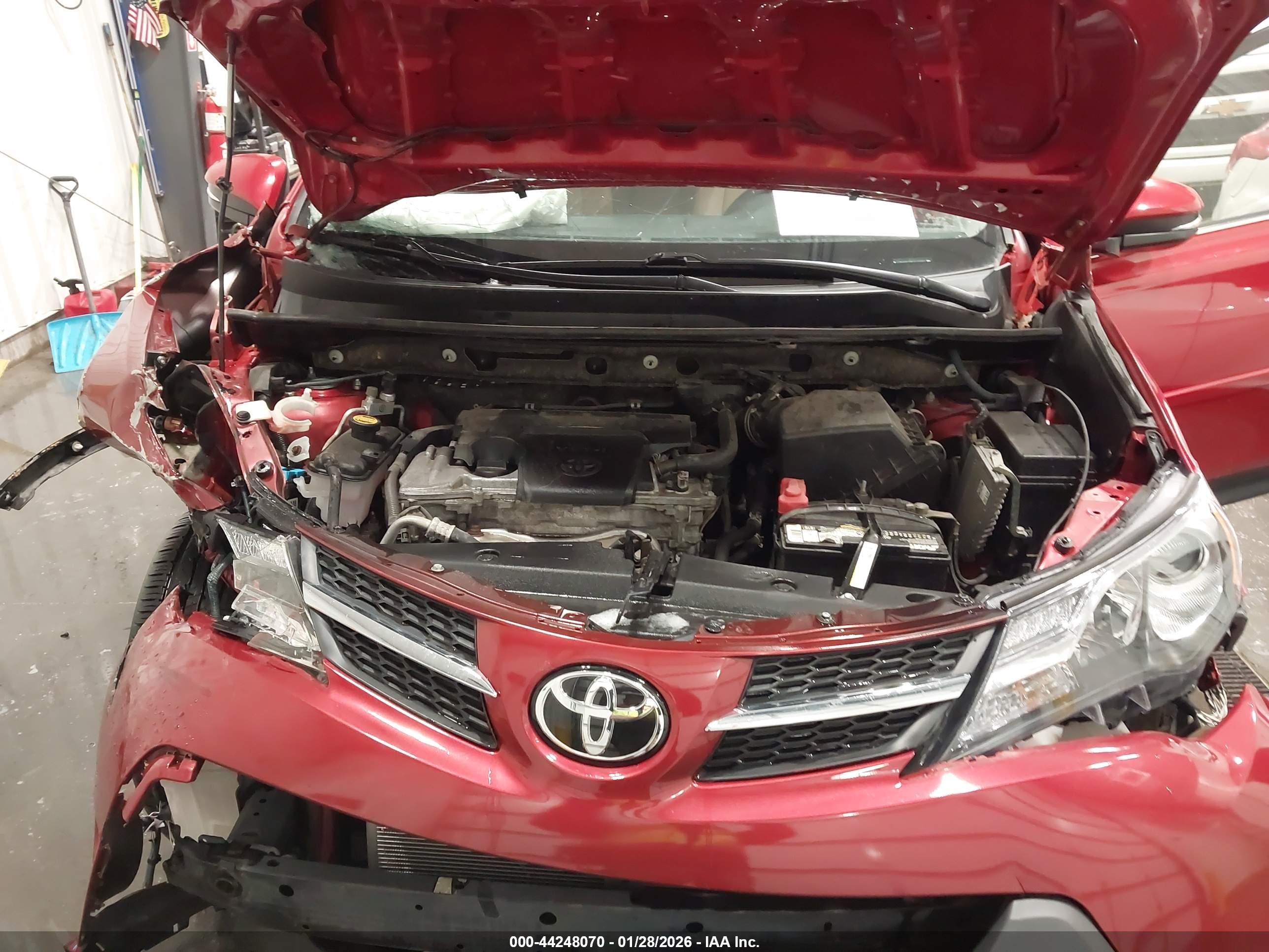 TOYOTA RAV4 image 10