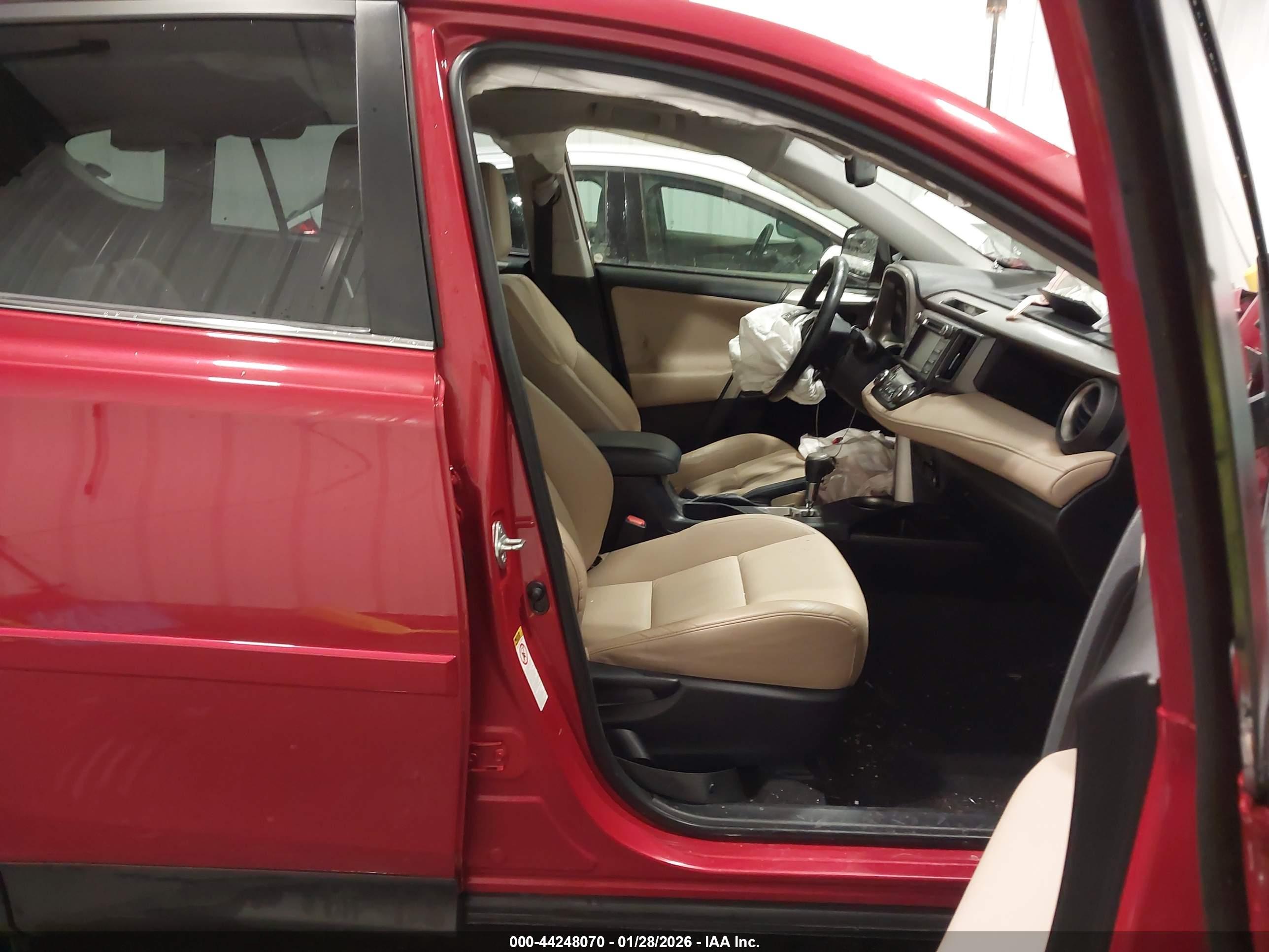 TOYOTA RAV4 image 5