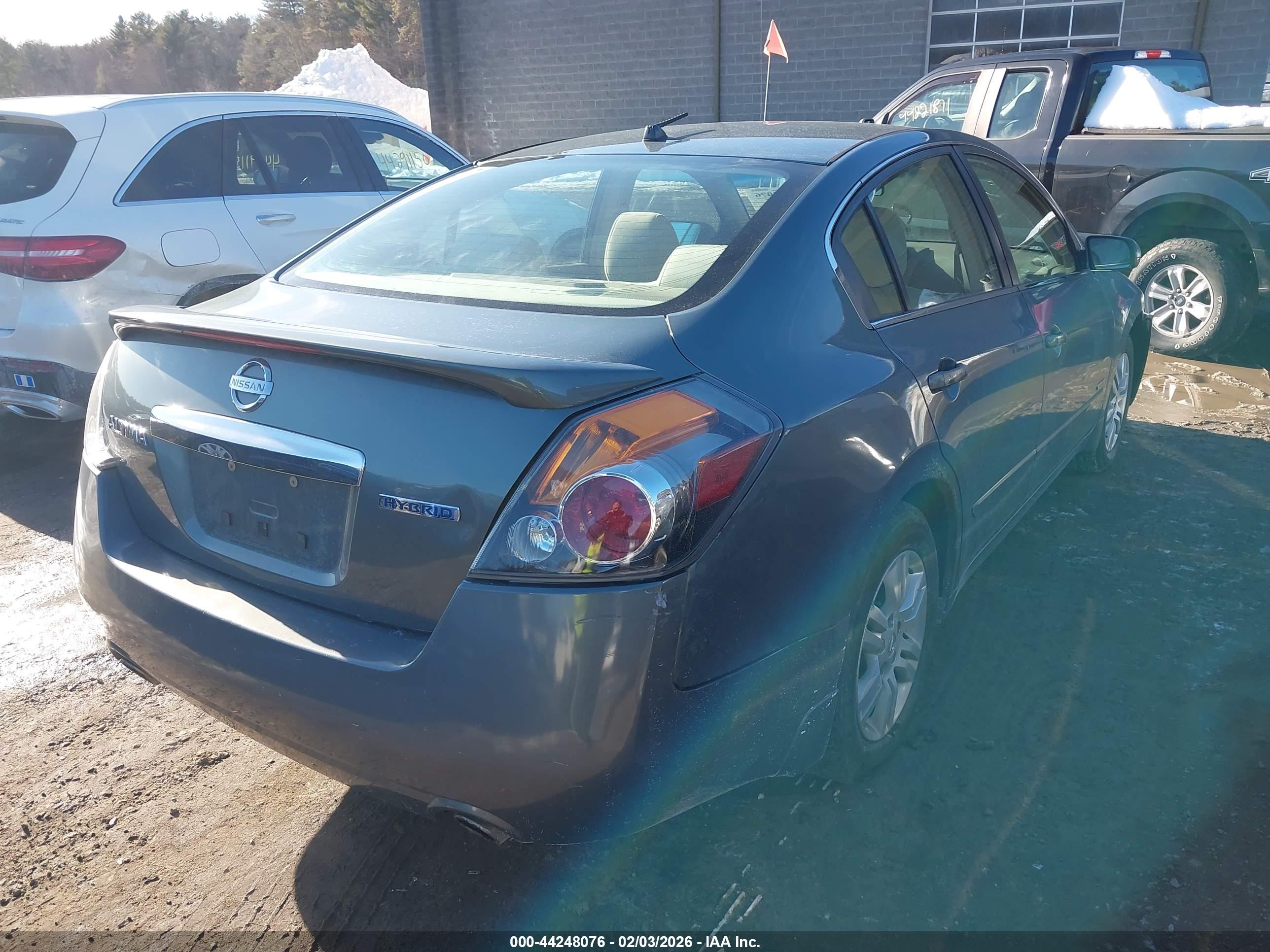 NISSAN ALTIMA image 4