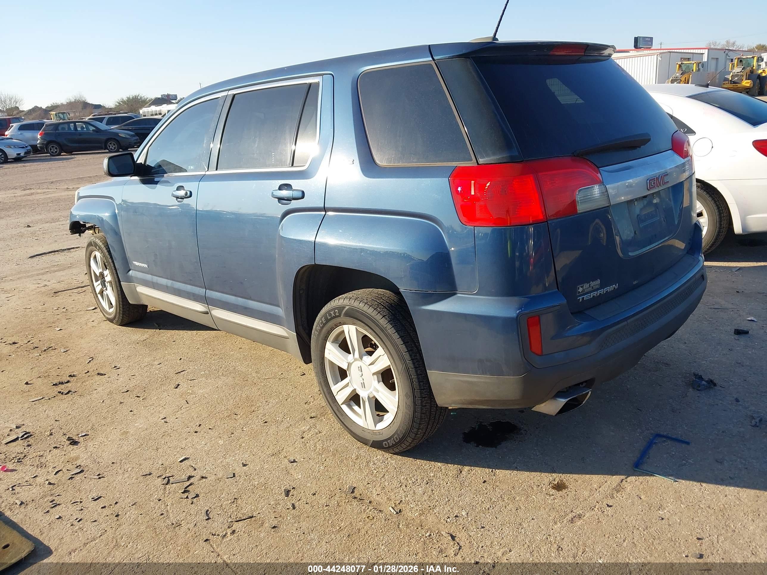 GMC TERRAIN image 3