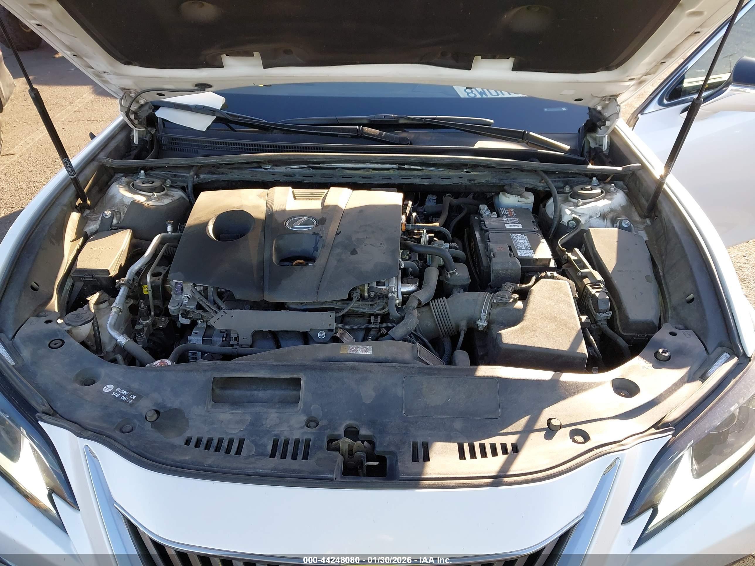 LEXUS ES image 10