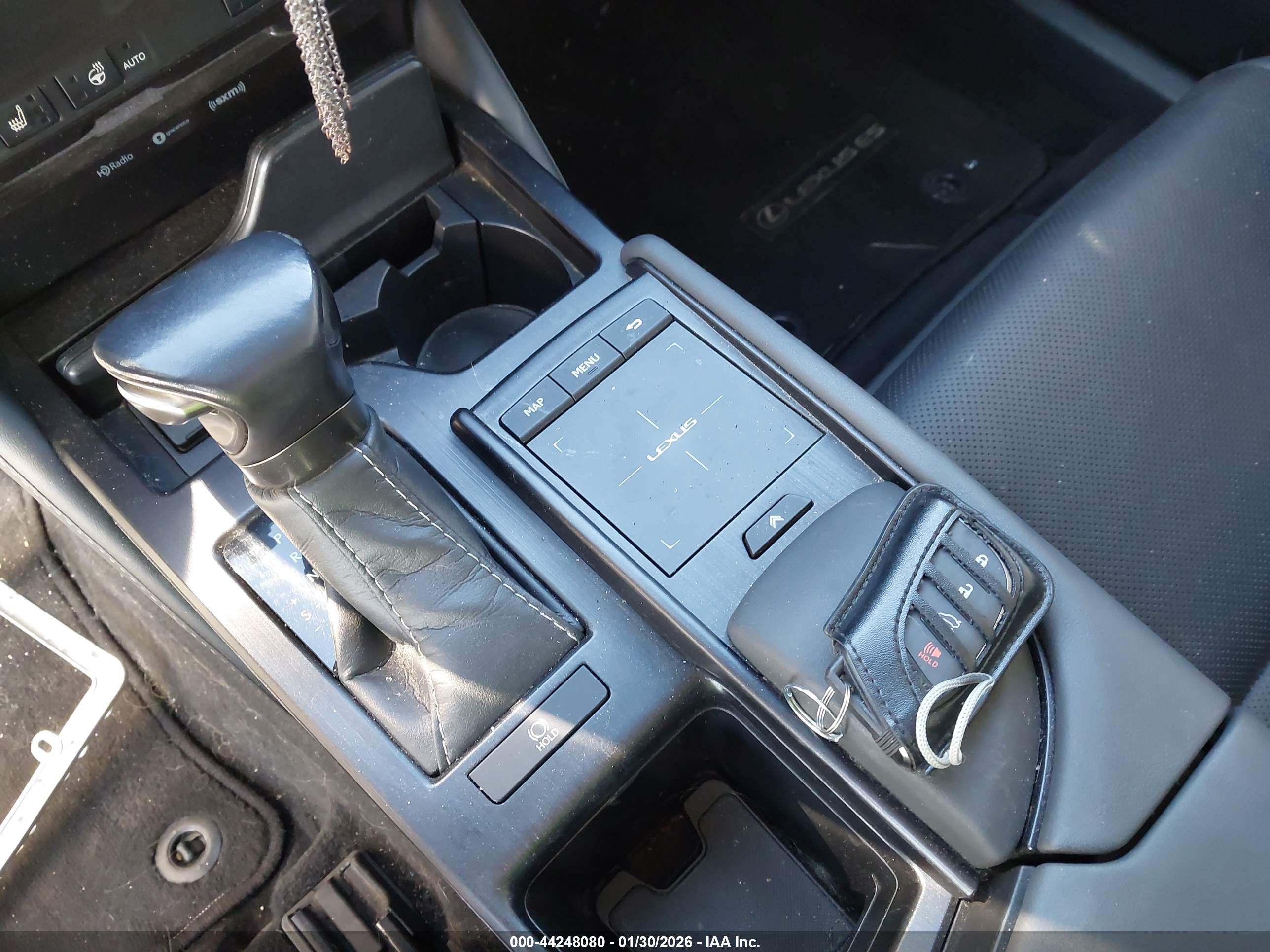 LEXUS ES image 11