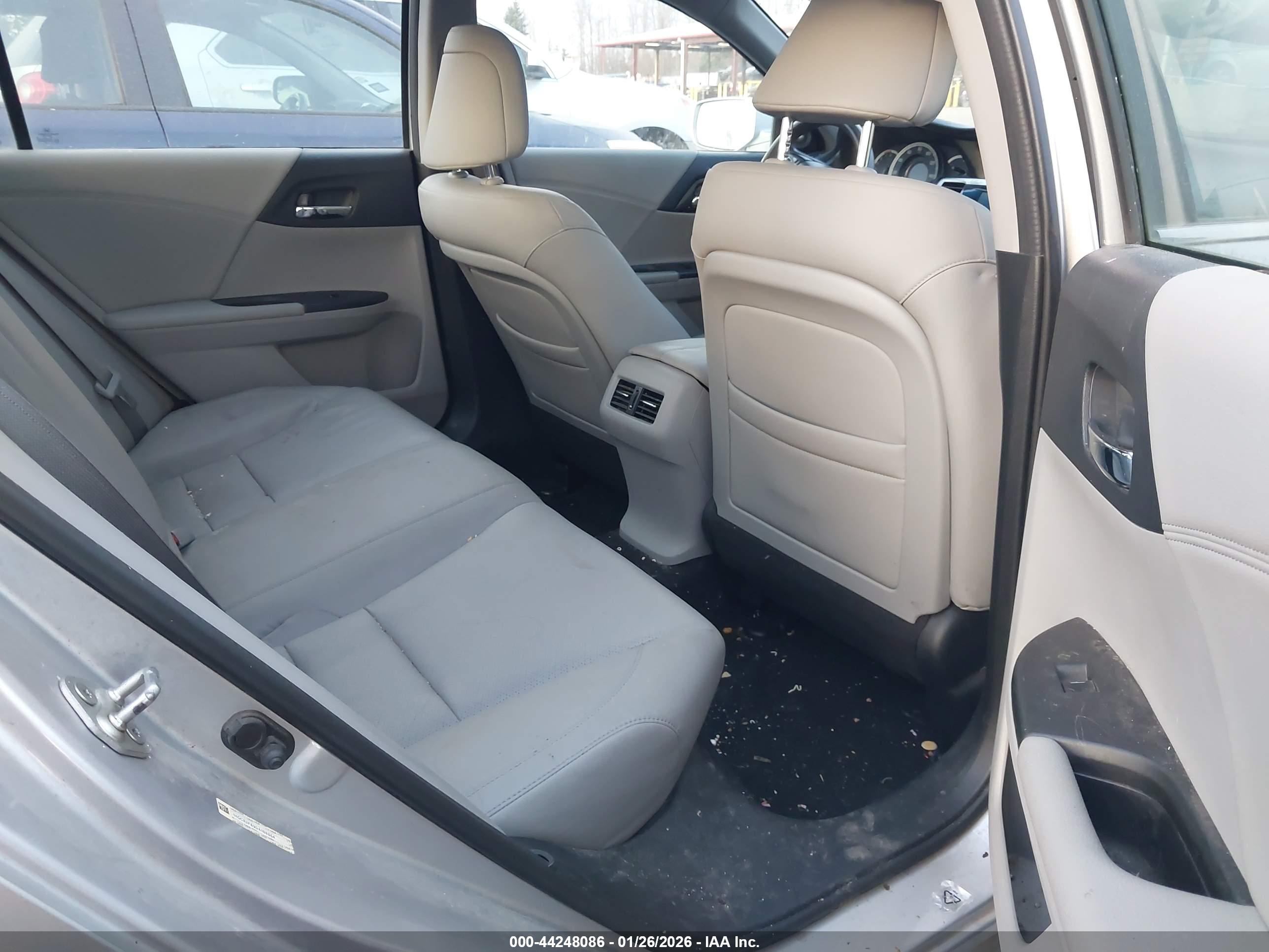 HONDA ACCORD image 8