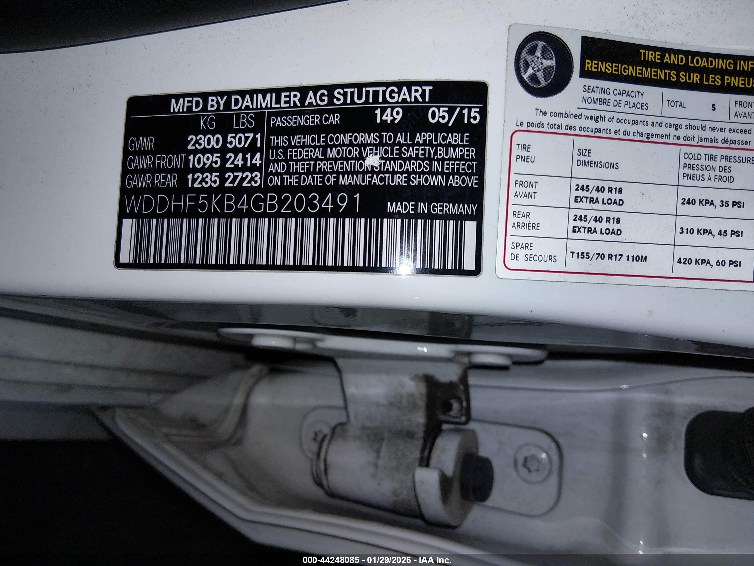MERCEDES-BENZ E image 9