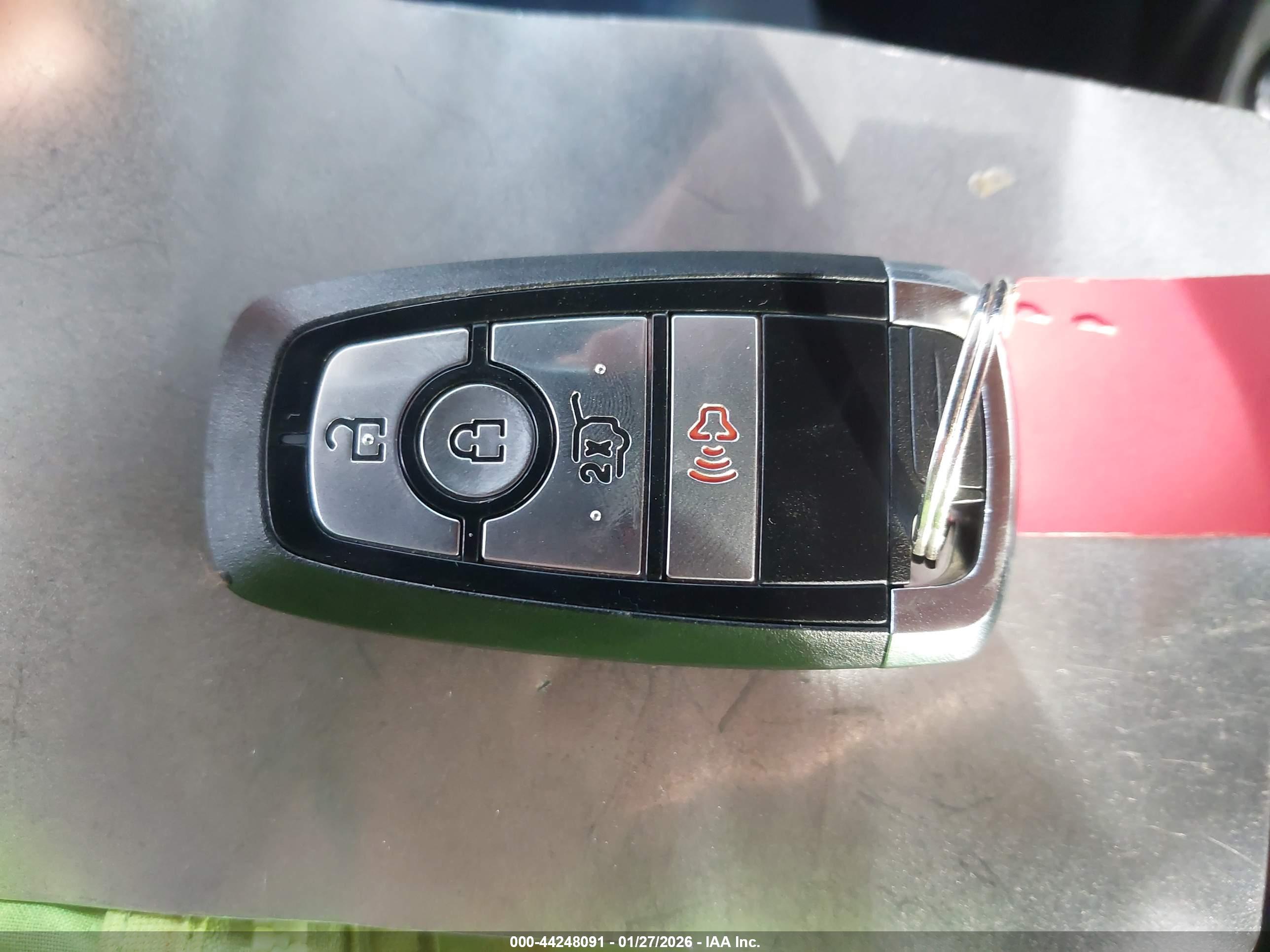 FORD ESCAPE image 11