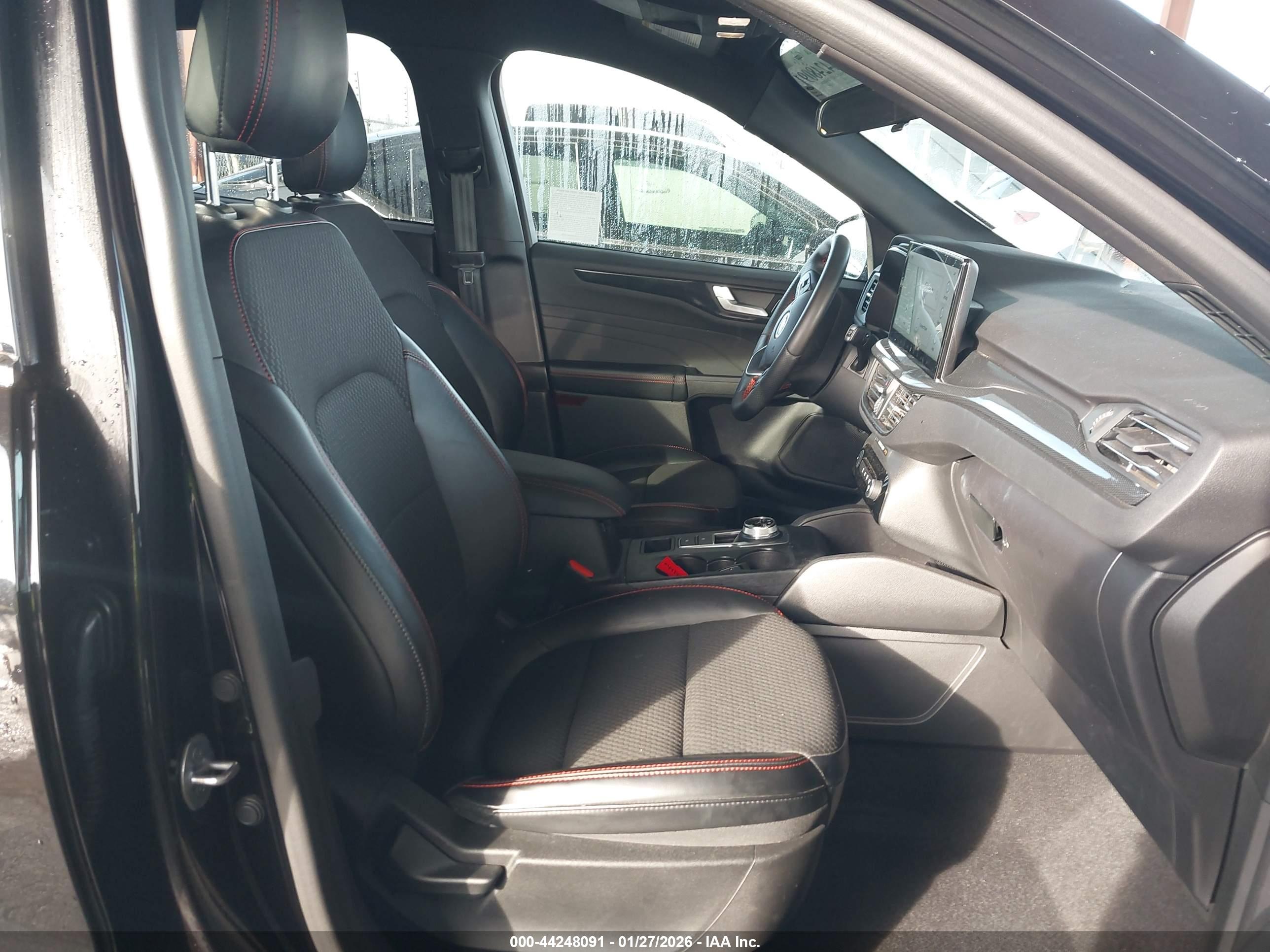 FORD ESCAPE image 5