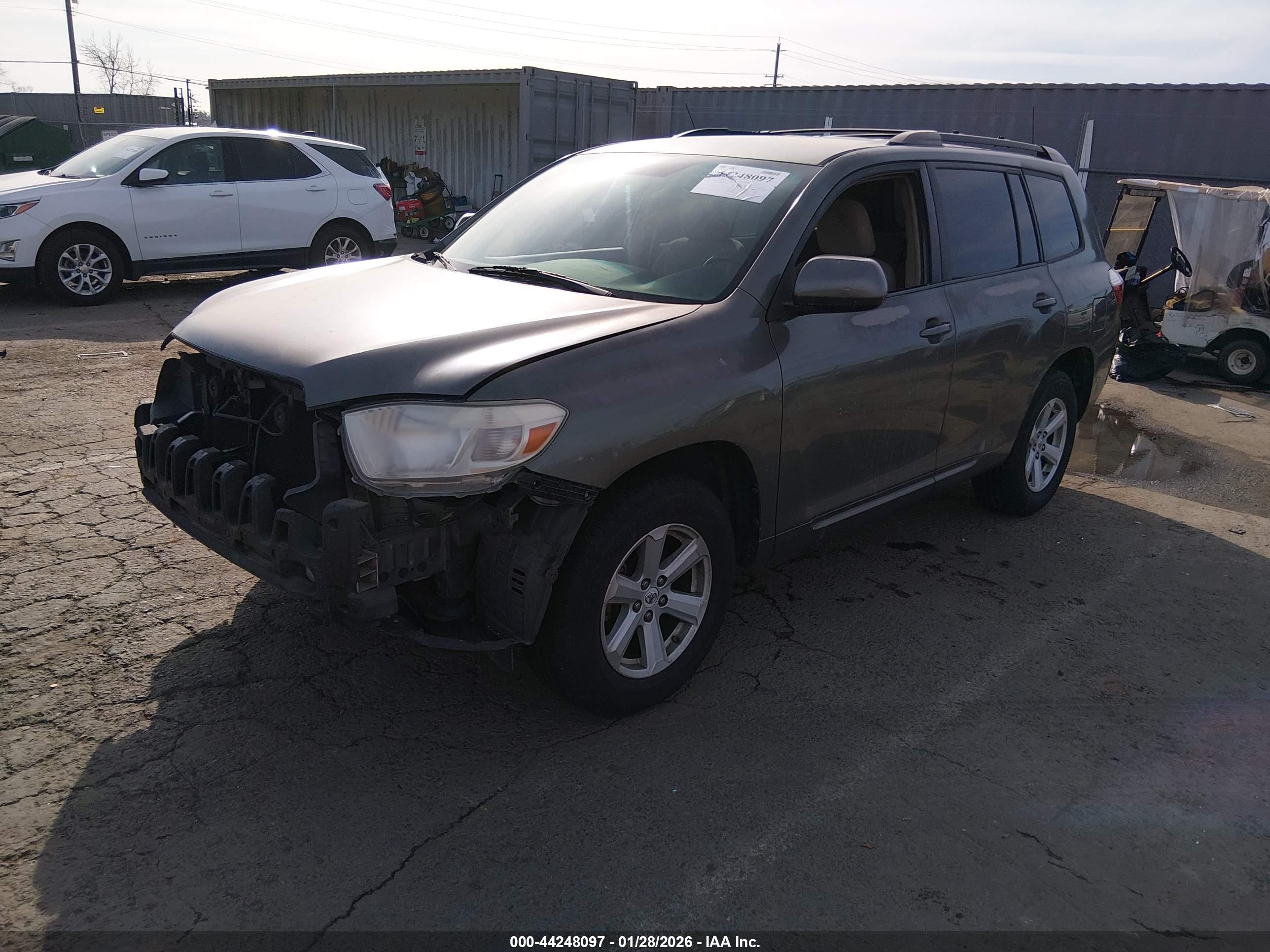 TOYOTA HIGHLANDER image 2