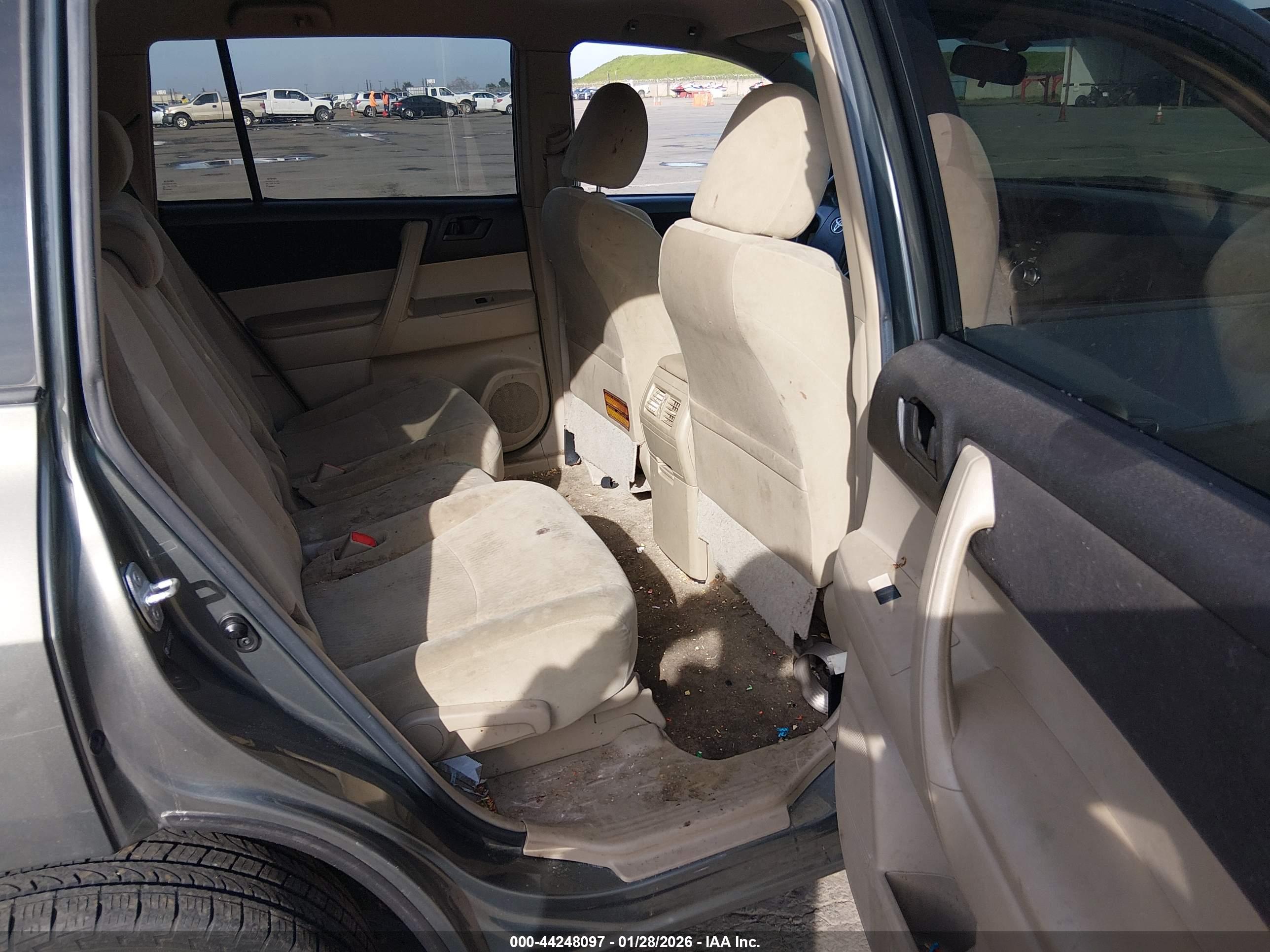 TOYOTA HIGHLANDER image 8