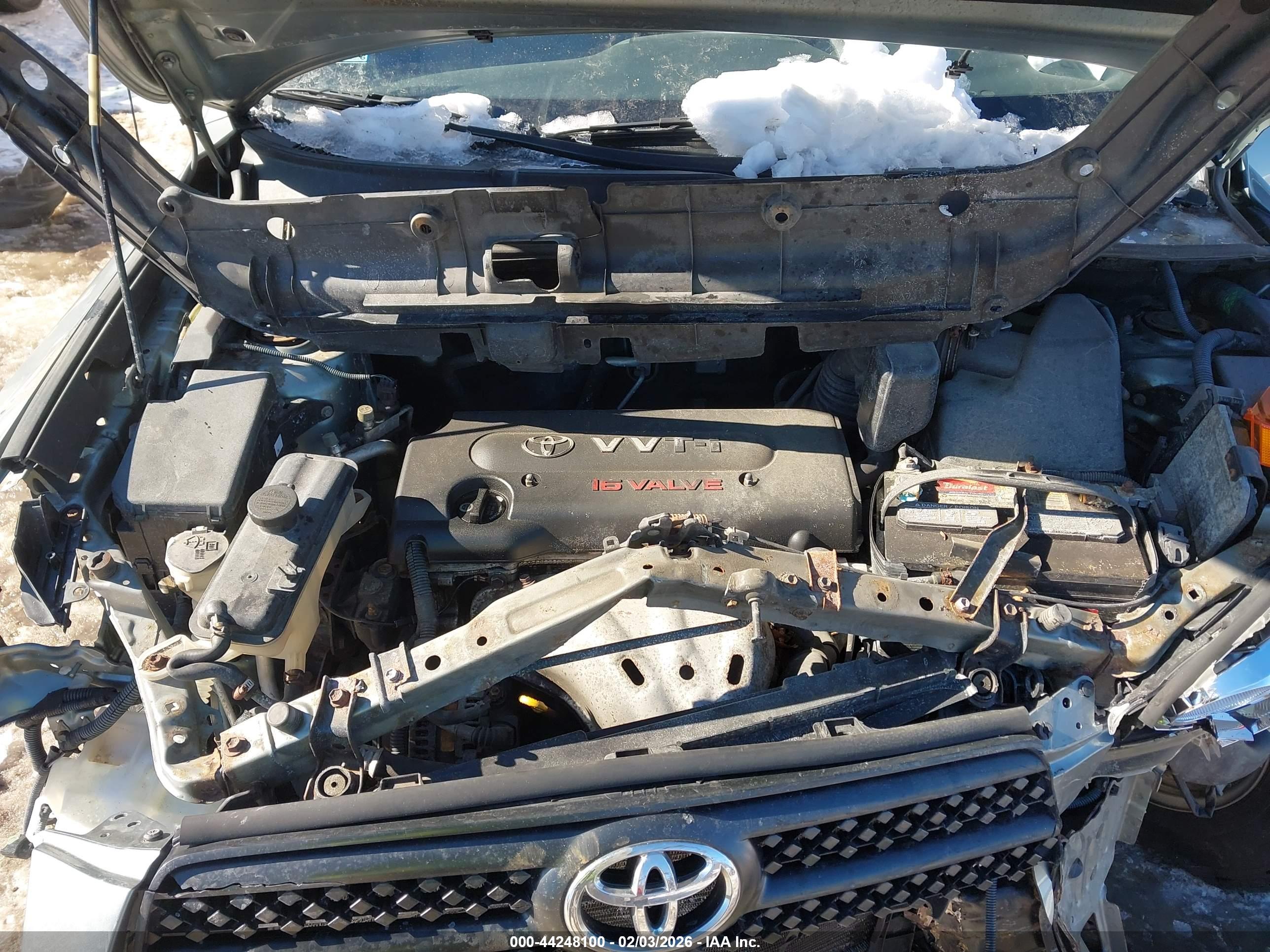 TOYOTA RAV4 image 10